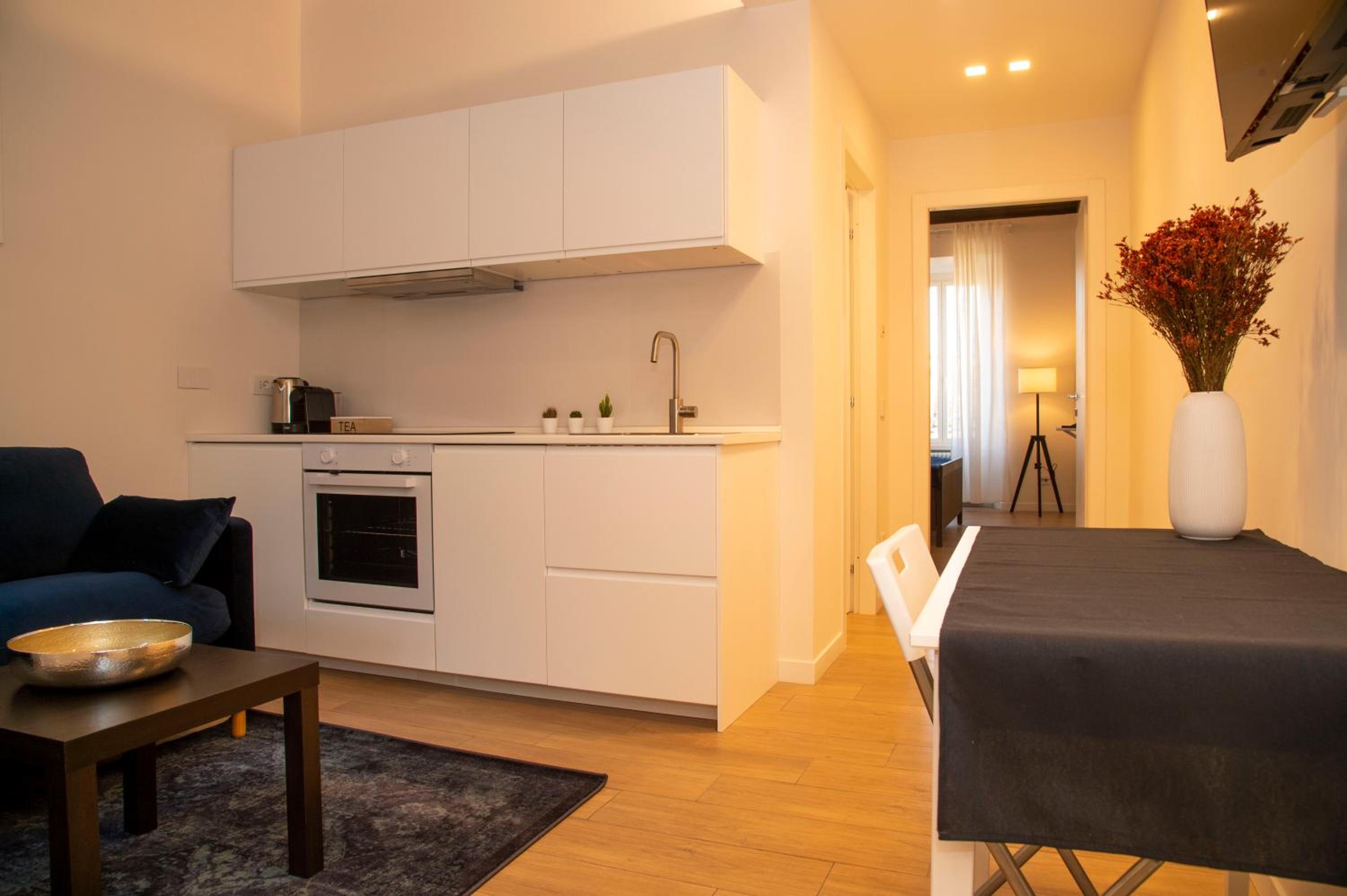 One-Bedroom Apartment photo 3