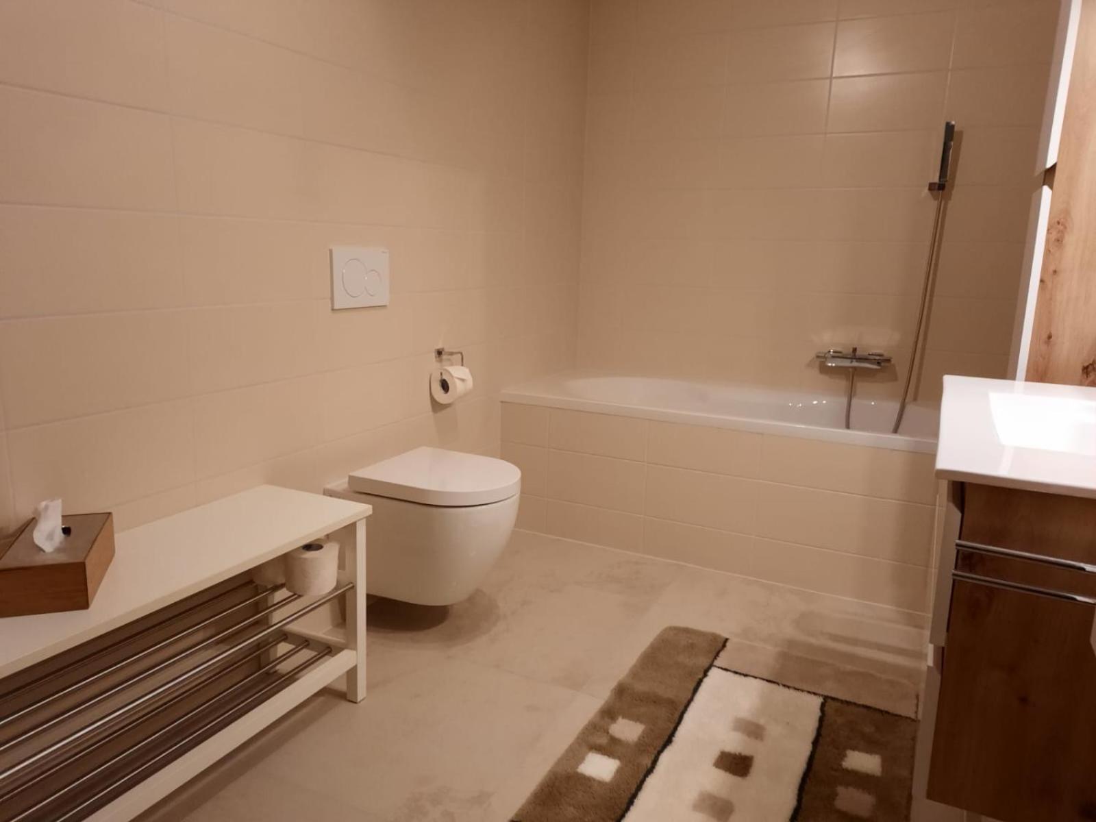 Three-Bedroom Apartment - Photo 35