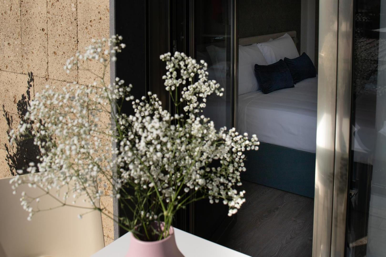 Double Room with Balcony photo 2