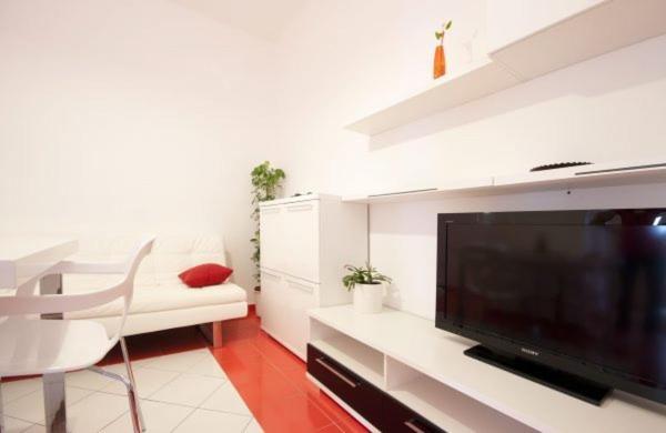 Apartment with Pool View  photo 1