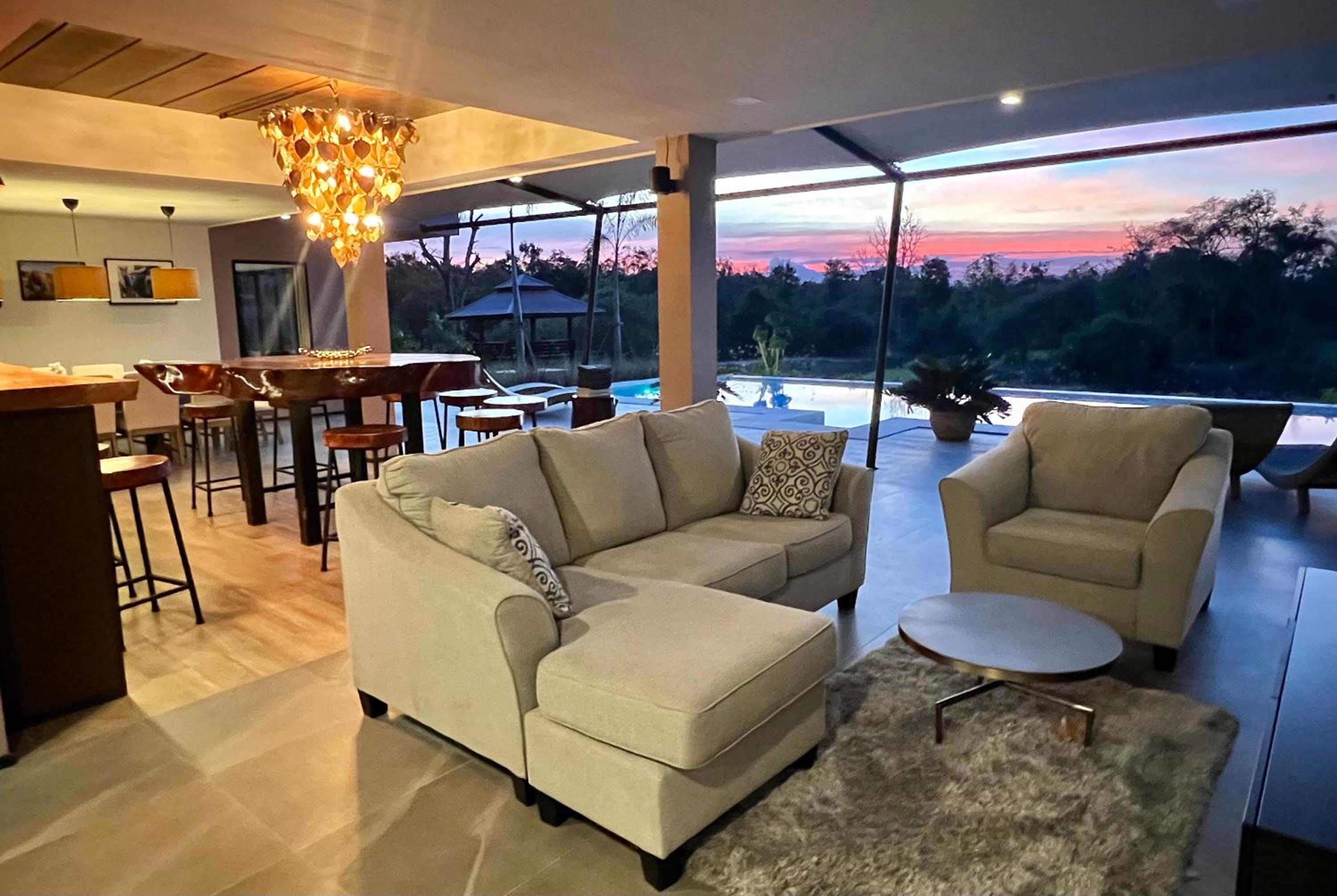 Three-Bedroom Villa - Photo 1