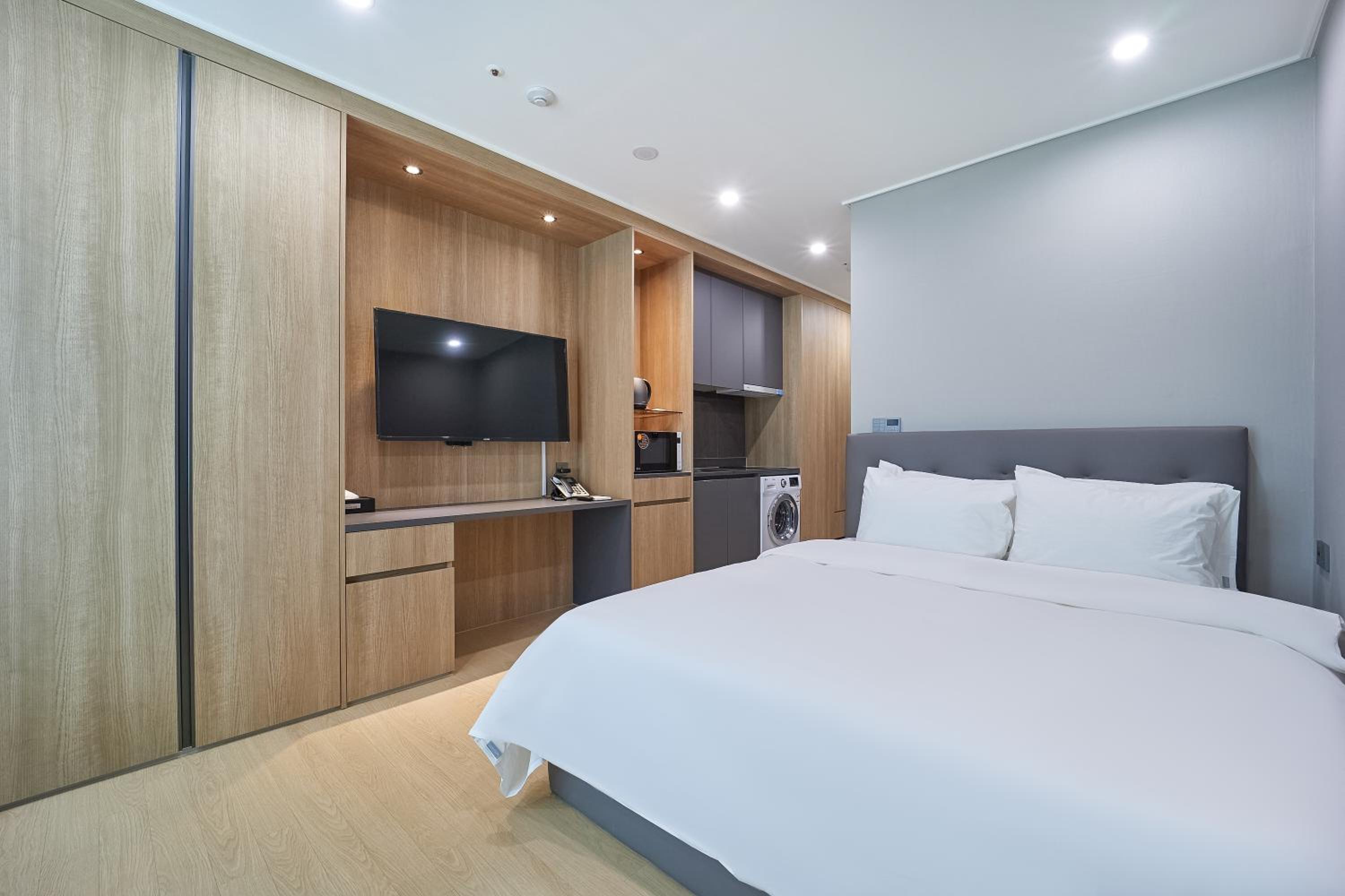 Standard Double Room - Photo 1