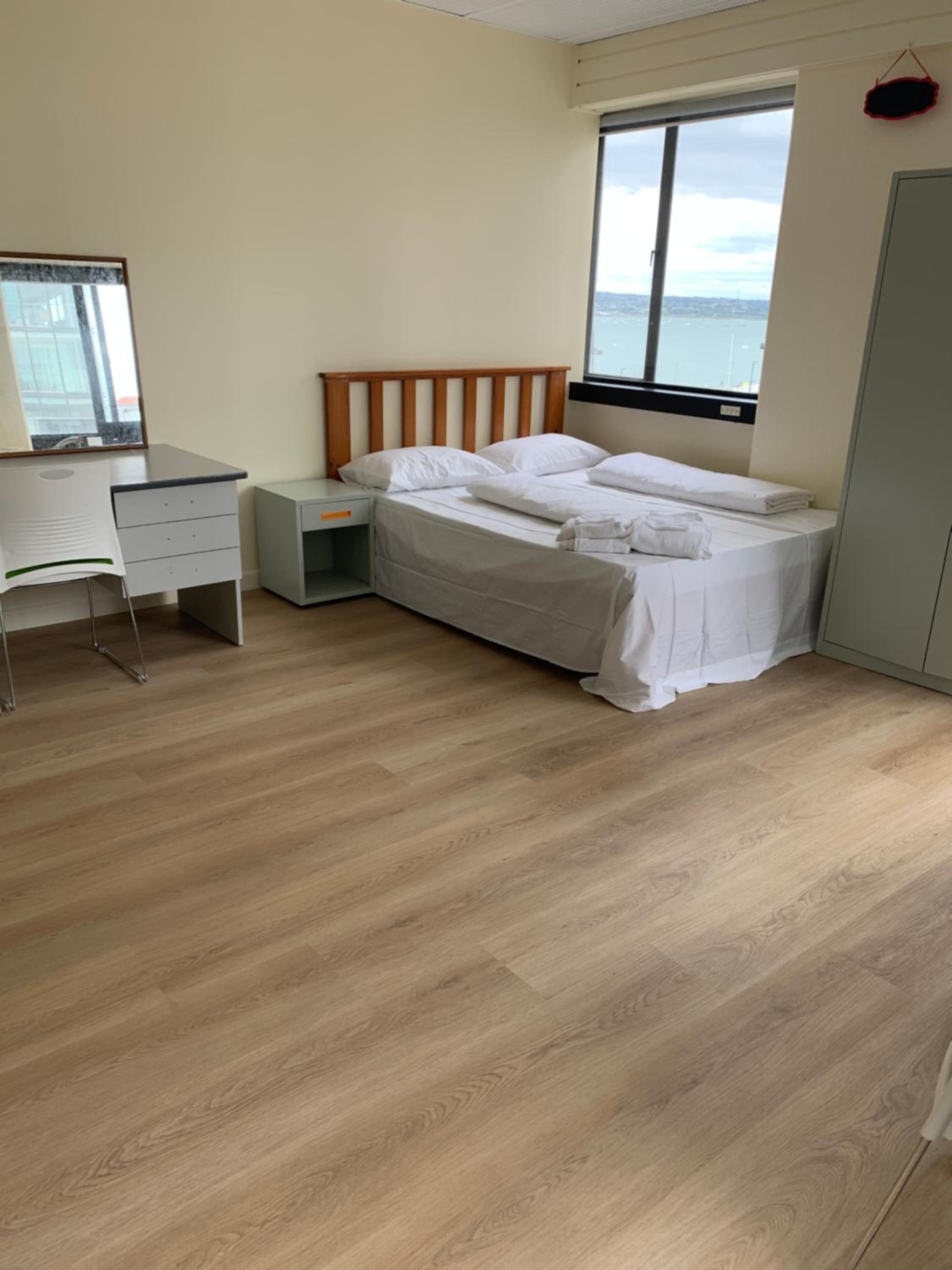 Quadruple Room with Sea View - Photo 13