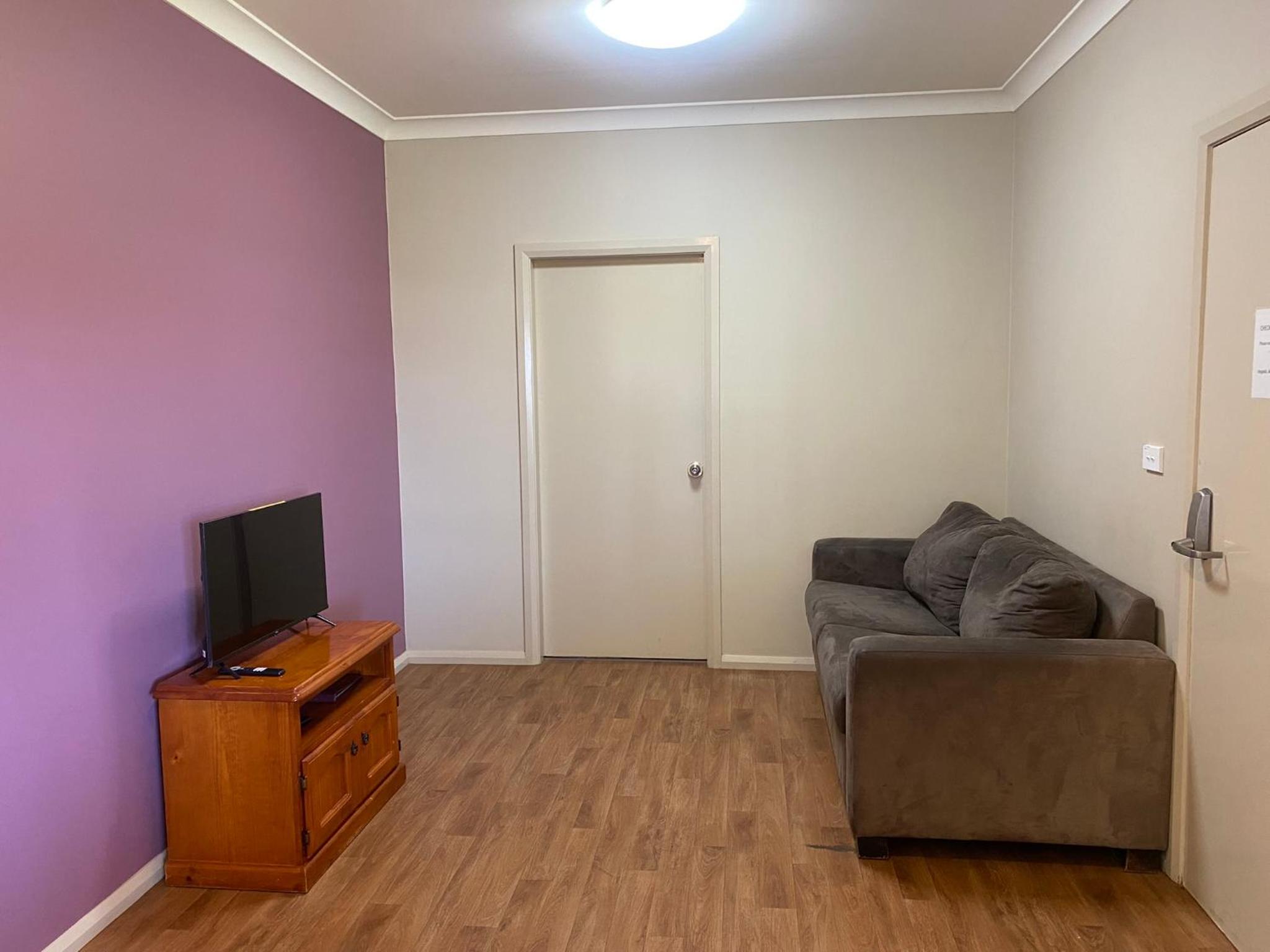 Two-Bedroom Bungalow photo 2