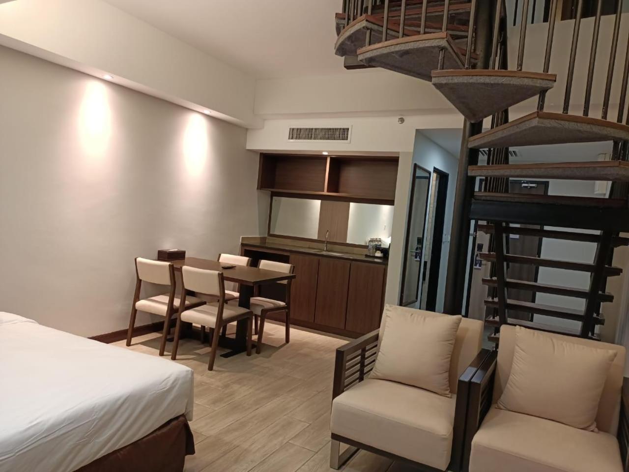 Family Suite - Photo 1
