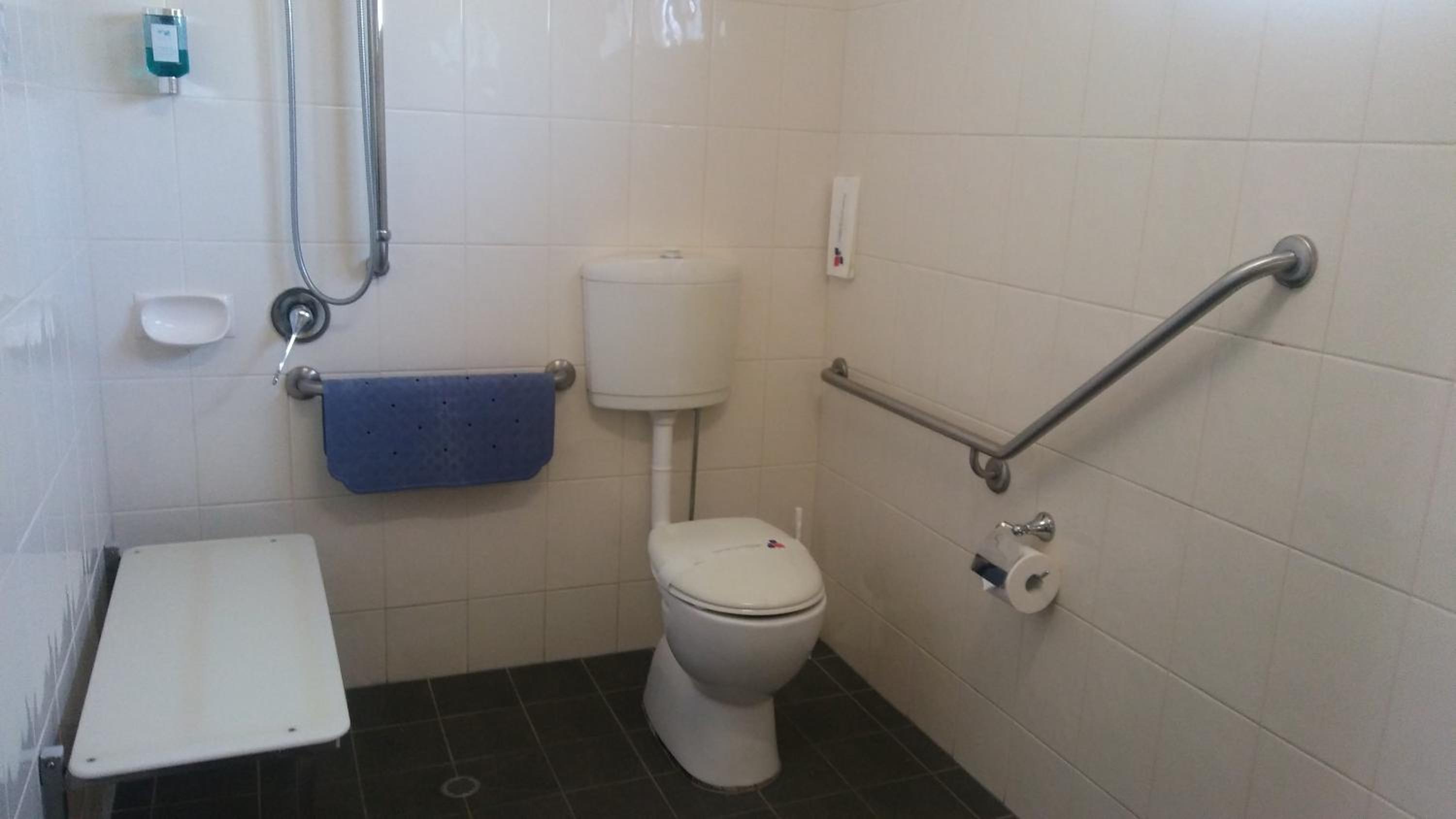 Double or Twin Room - Disability Access photo 2