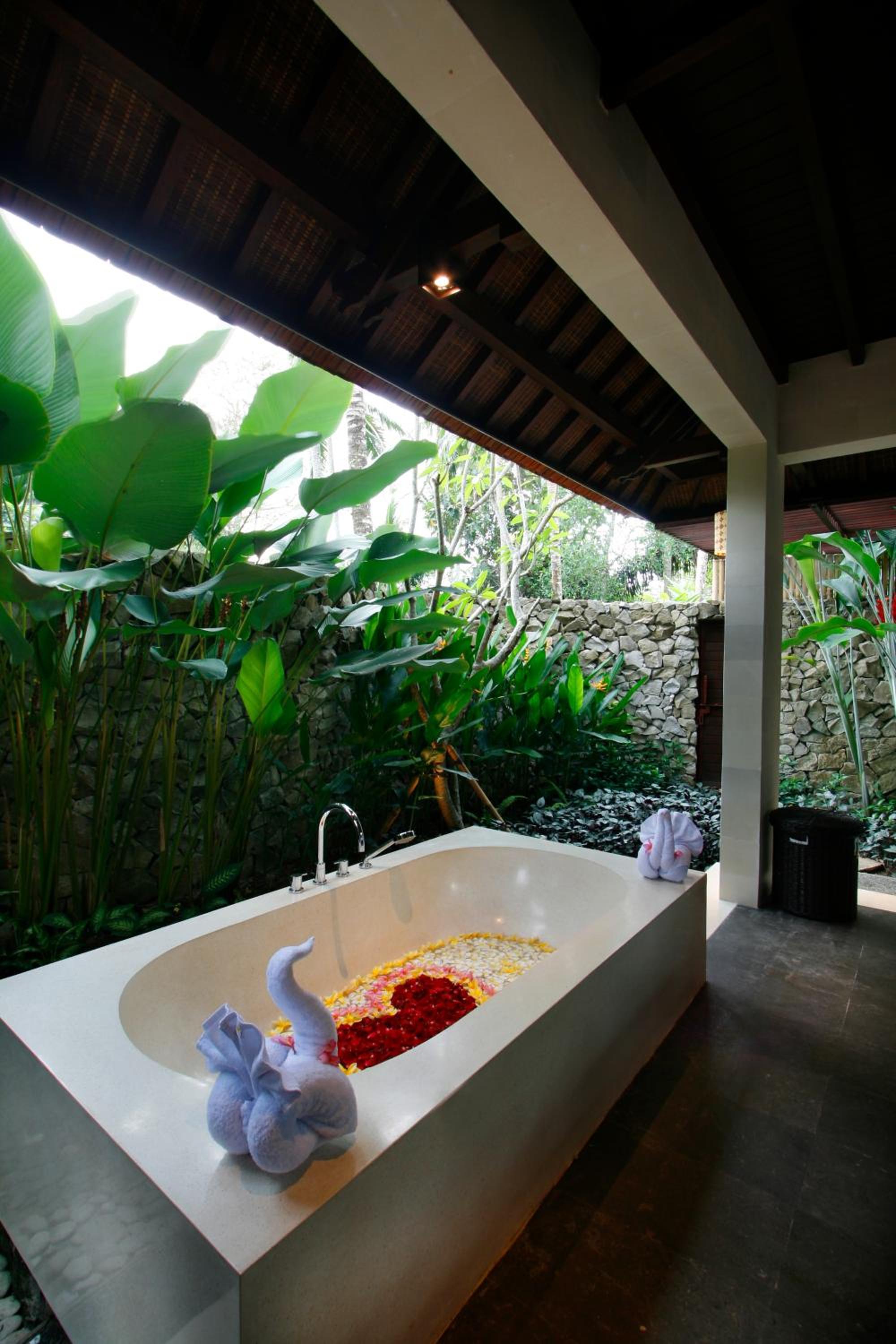 Explore Bali Offer 8d7n At Sattvaa Suite photo 2