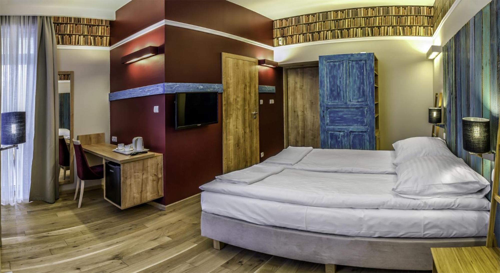 Deluxe Double or Twin Room with Balcony