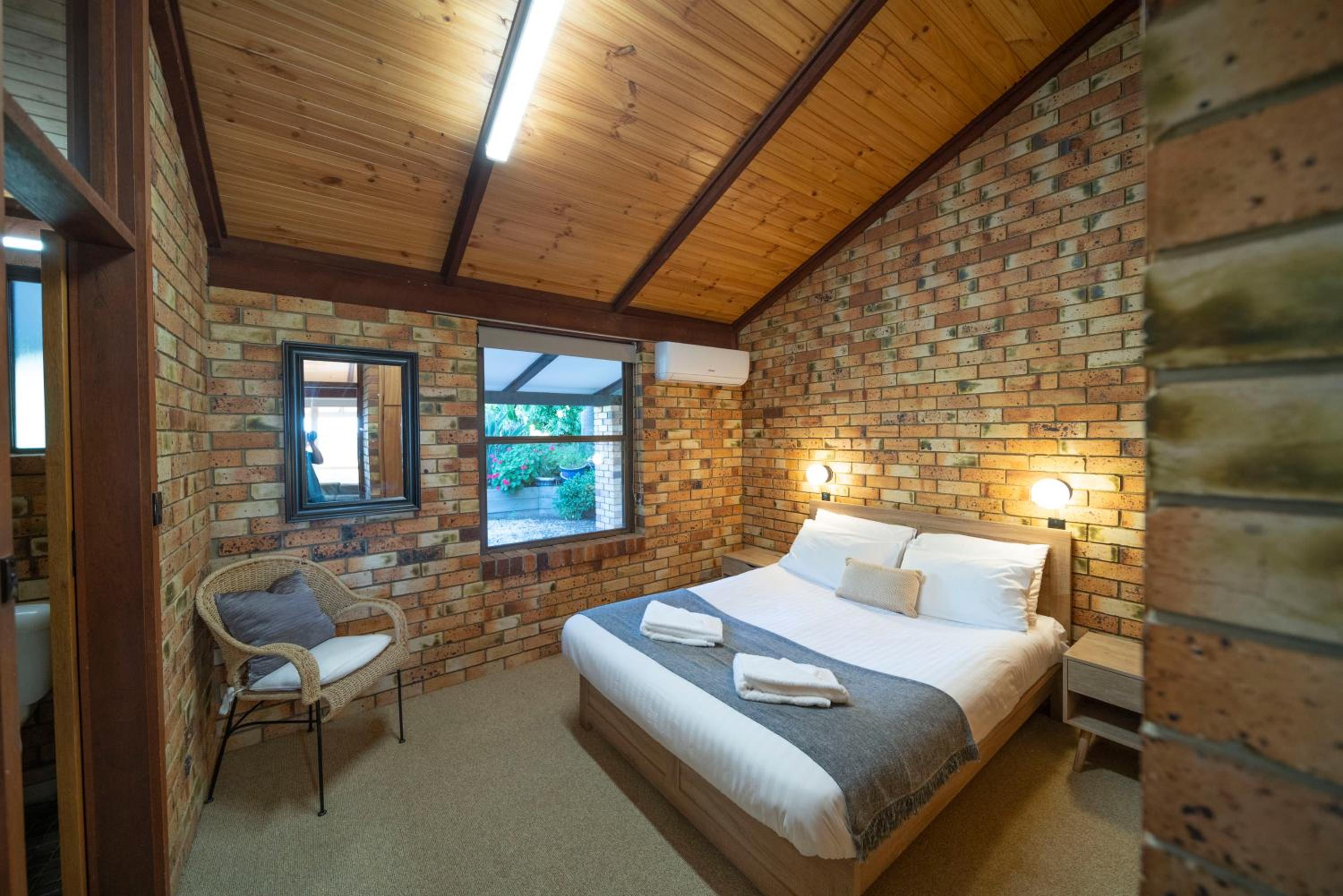 Three-Bedroom Villa photo 2
