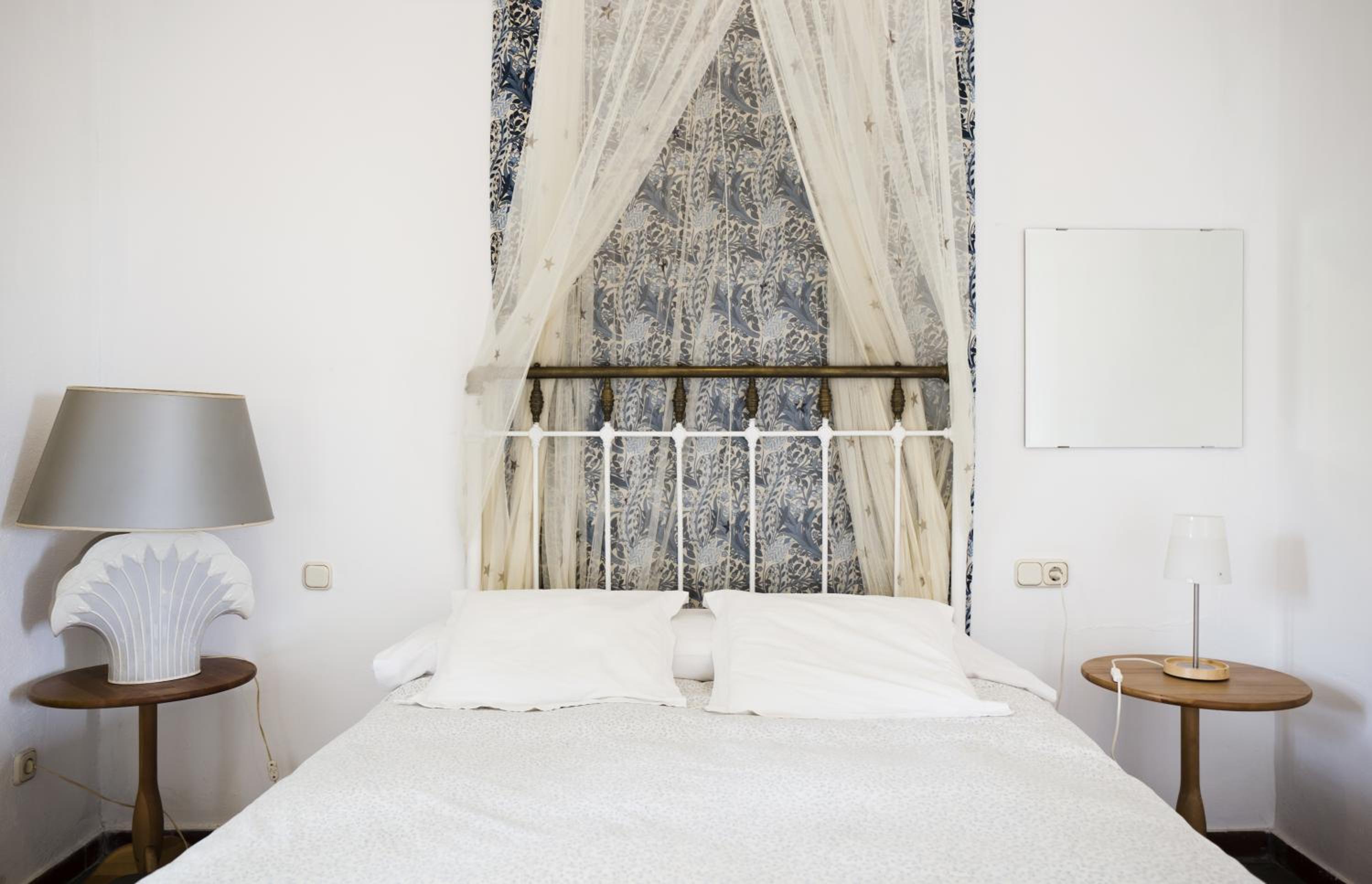 Two-Bedroom House (5 Adults) - Photo 7