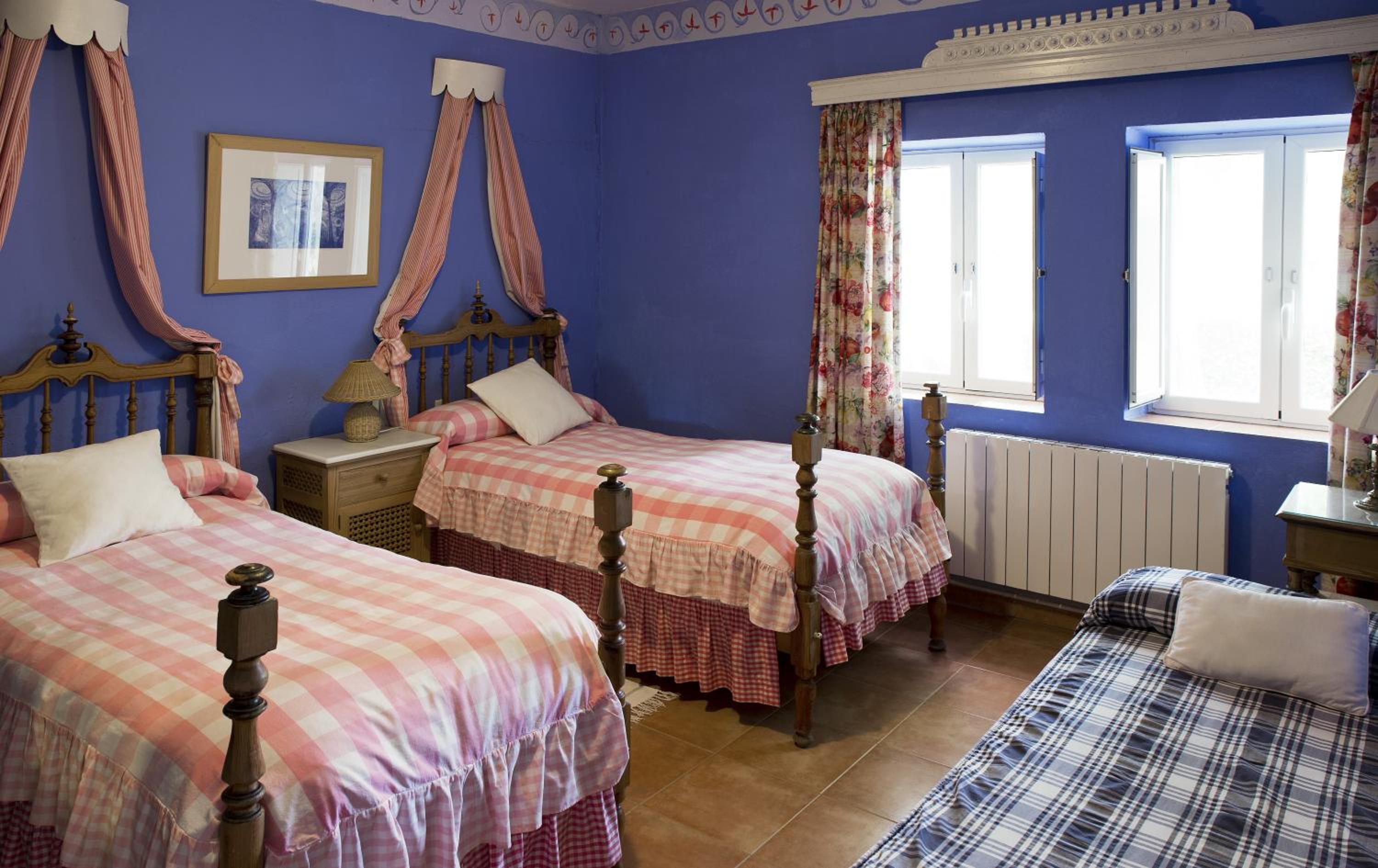 Two-Bedroom House (5 Adults) - Photo 9