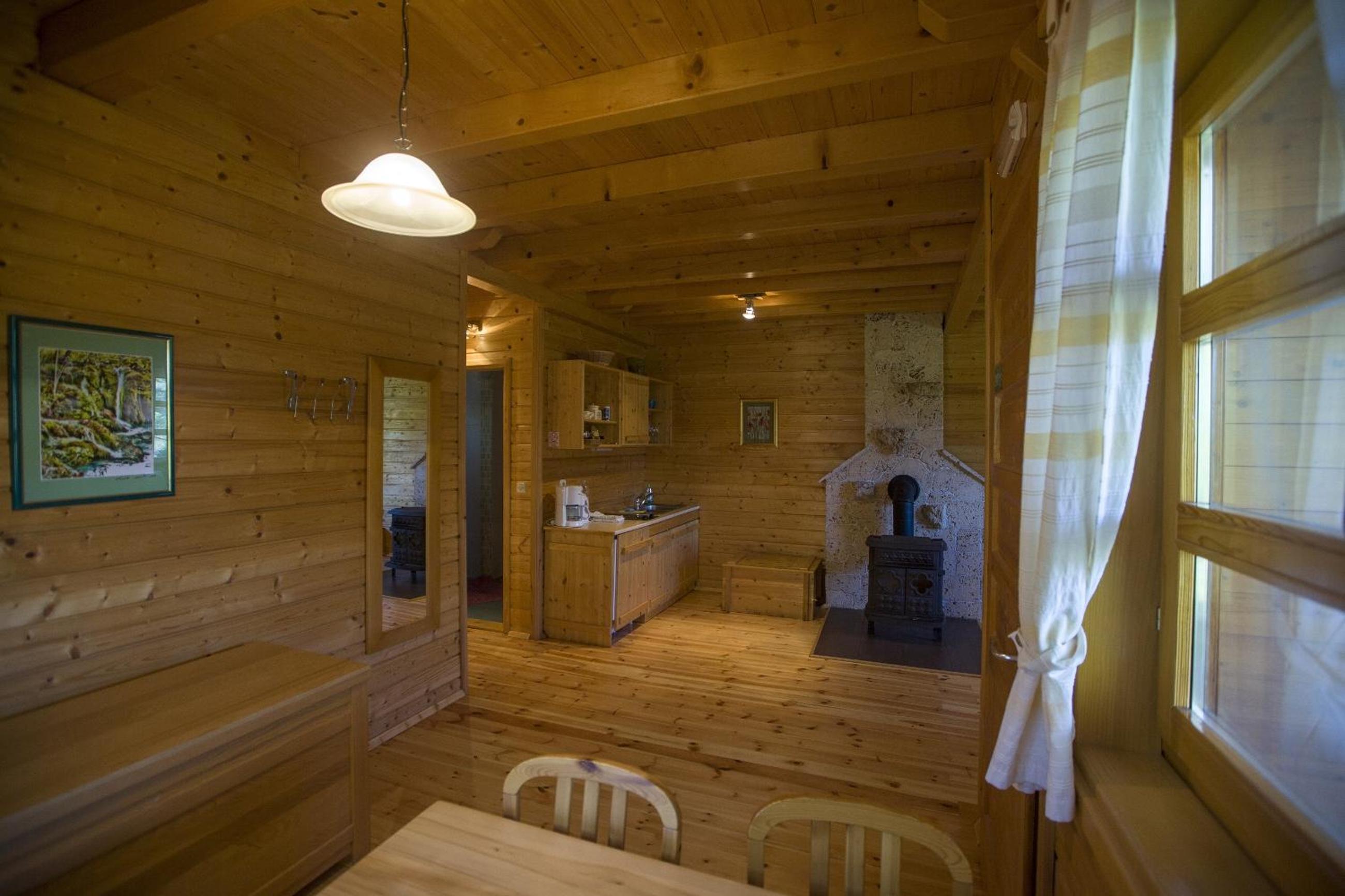 Apartment with Mountain View - Photo 13