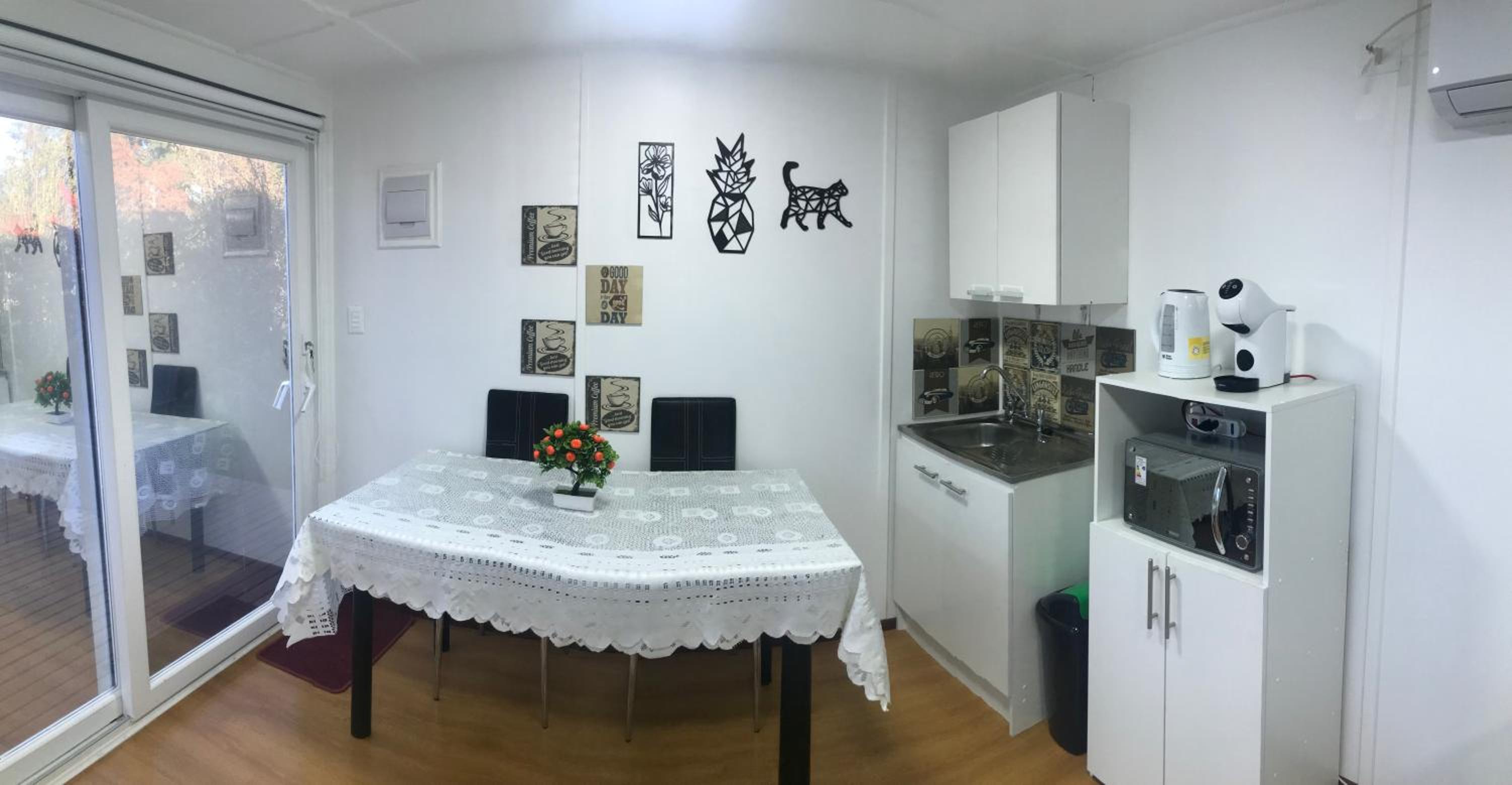 One-Bedroom Apartment photo 3