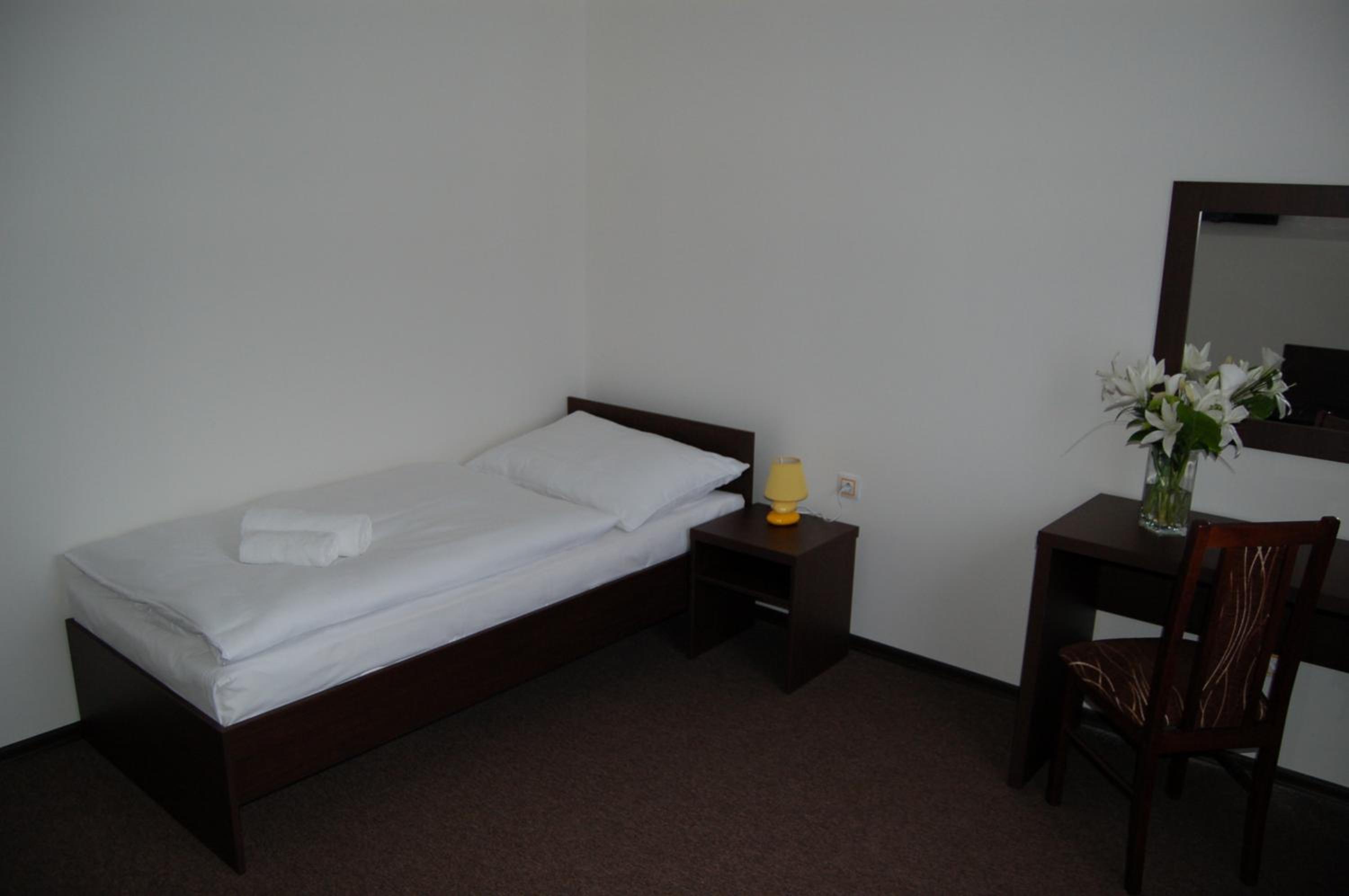 Single Room - Disability Access photo 3