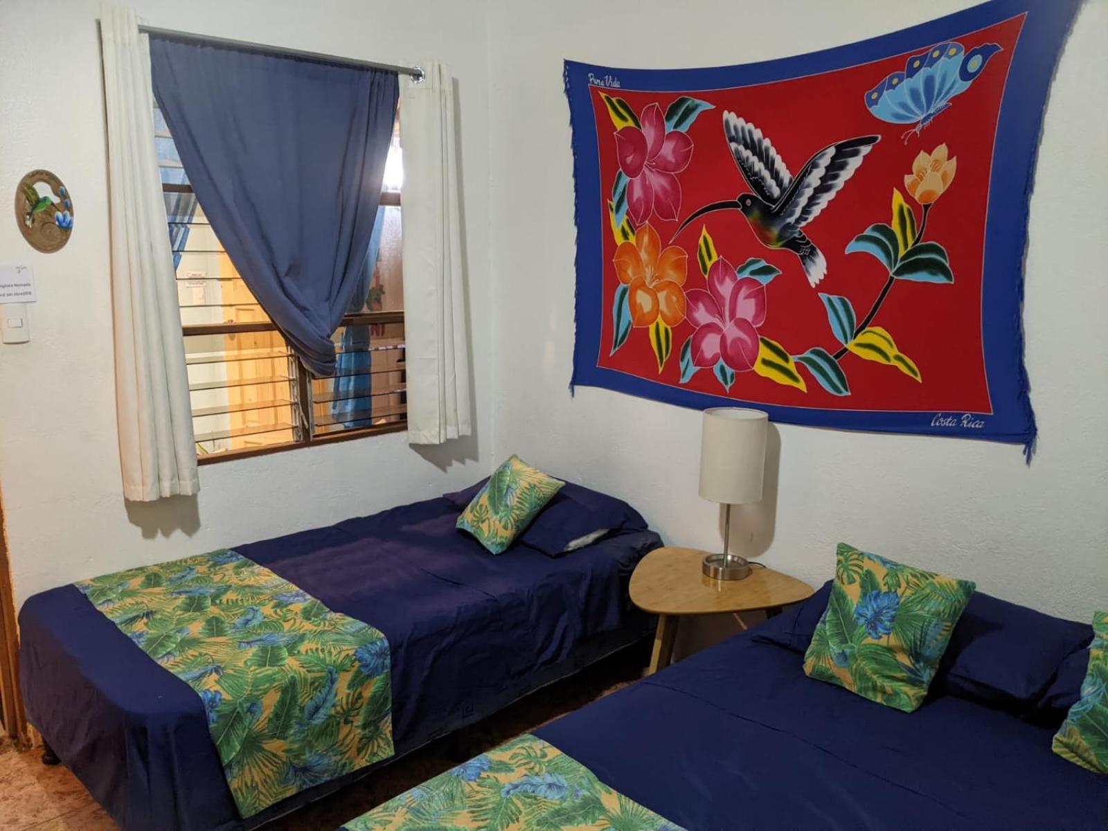 Standard Twin Room with Shared Bathroom photo 2