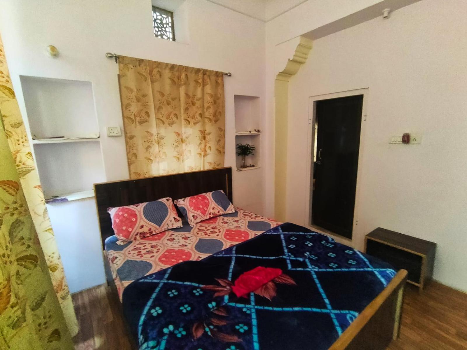 Deluxe Room - Photo 1