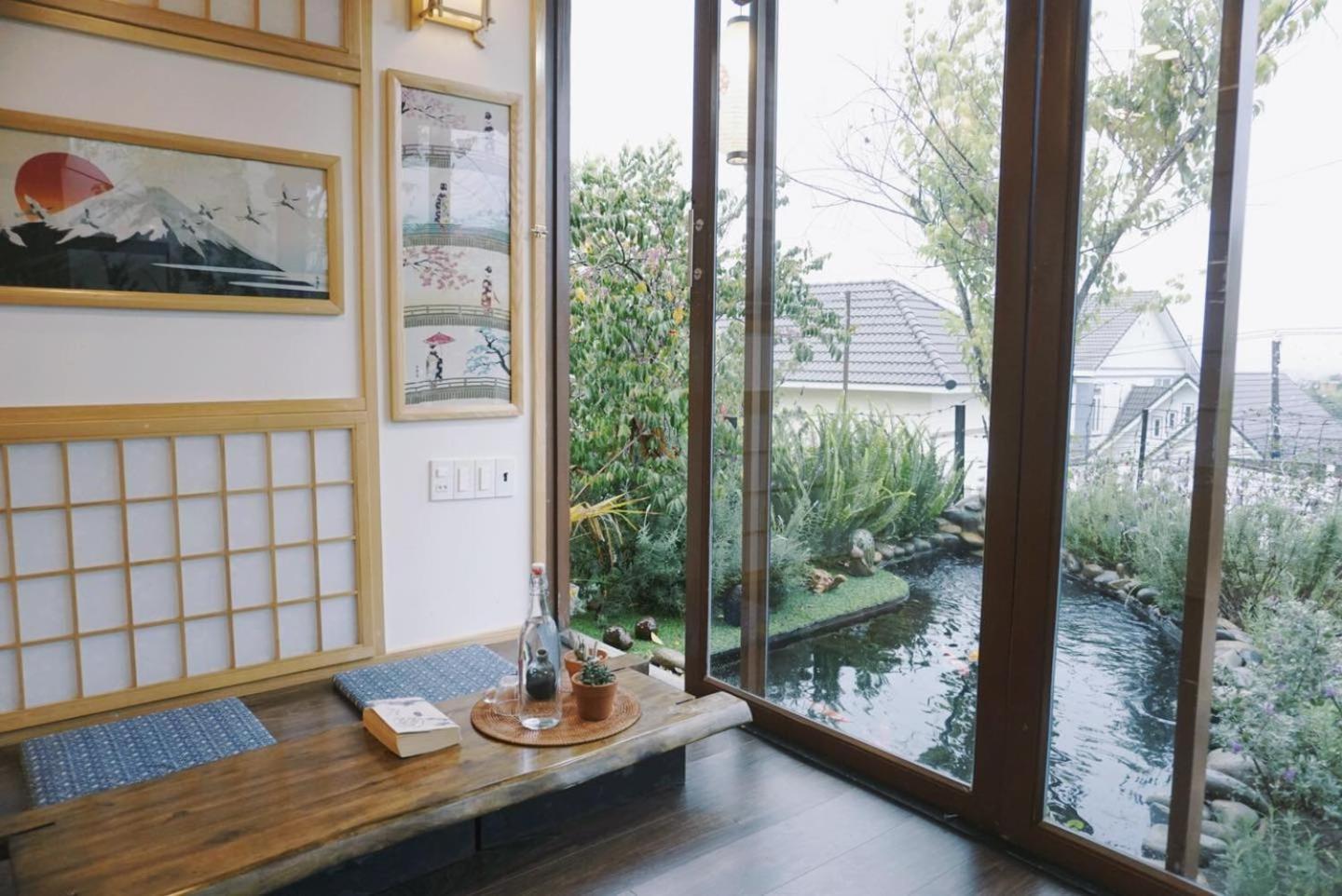 Double Room with Lake View - Photo 2