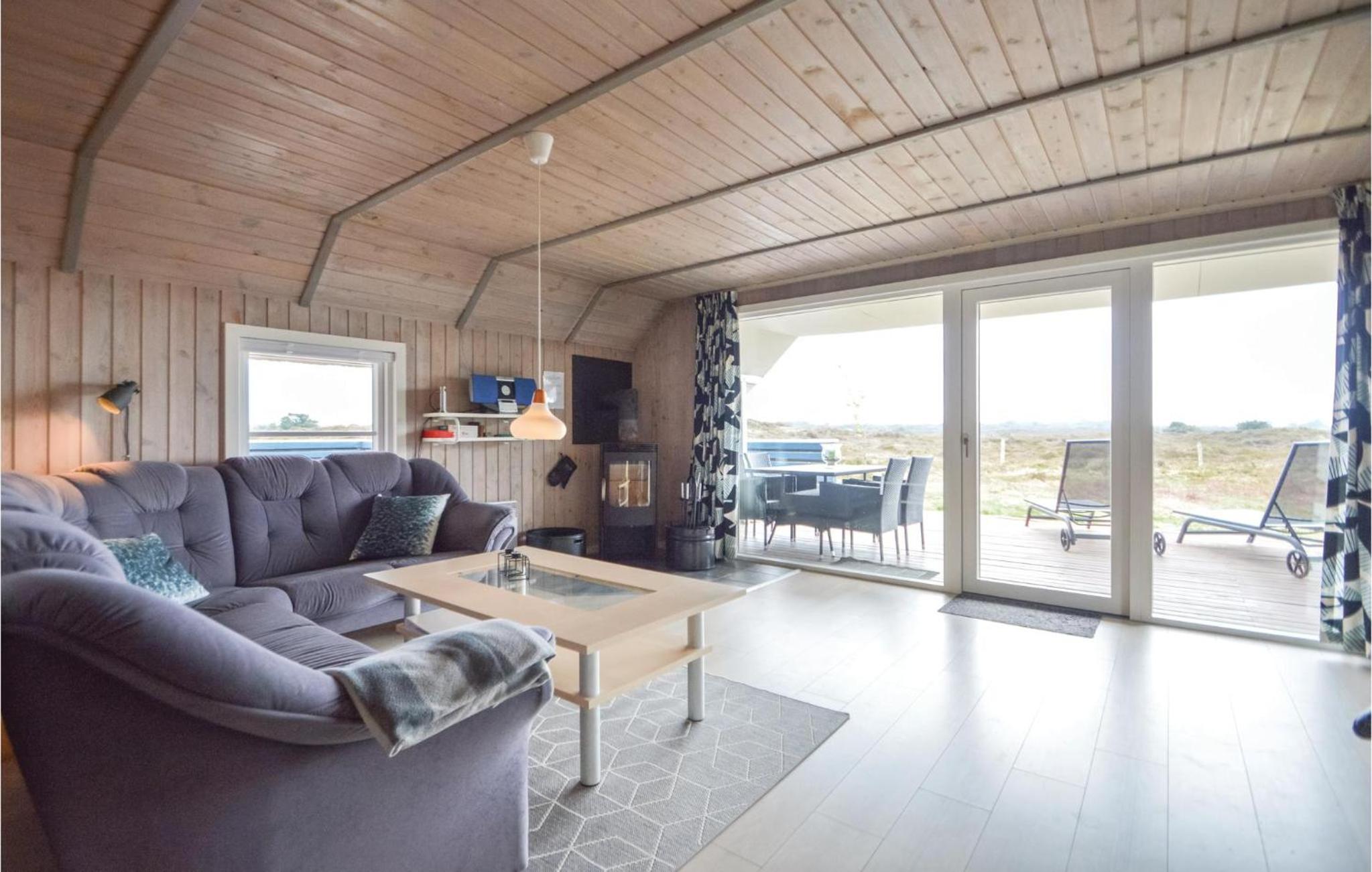 Three-Bedroom Holiday Home  photo 1
