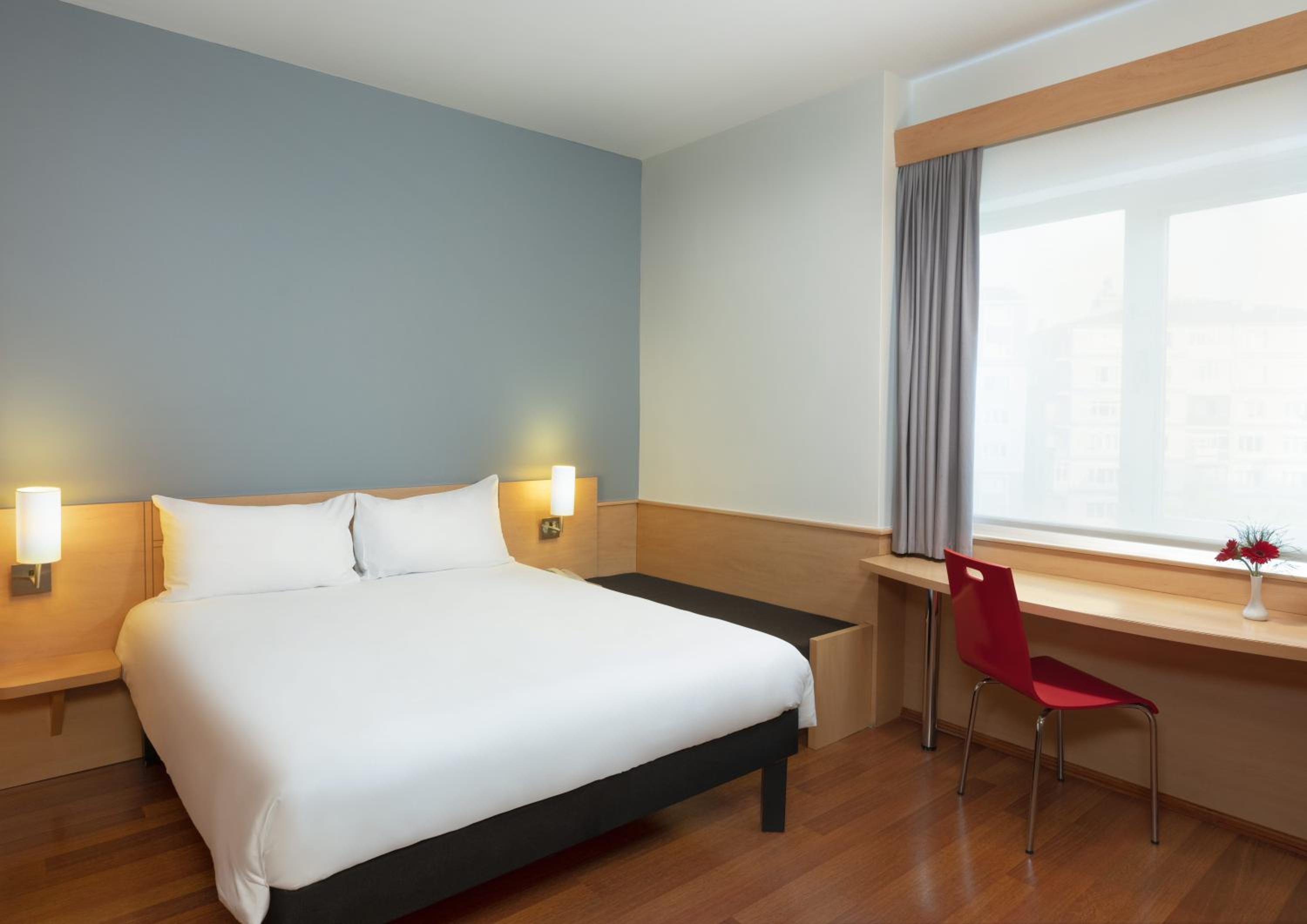 Classic Double Suite - Disability Access photo 1