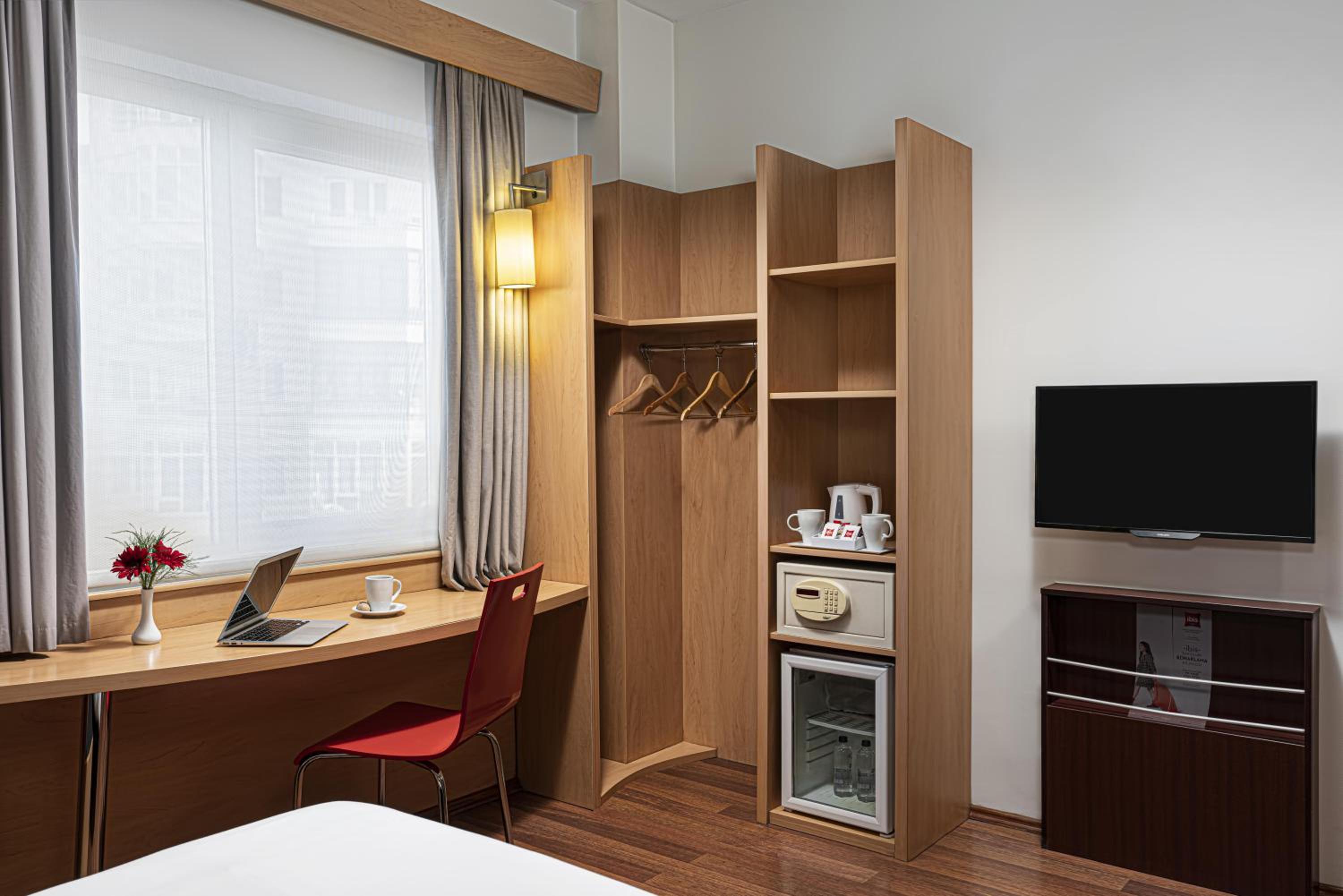 Classic Double Suite - Disability Access photo 3