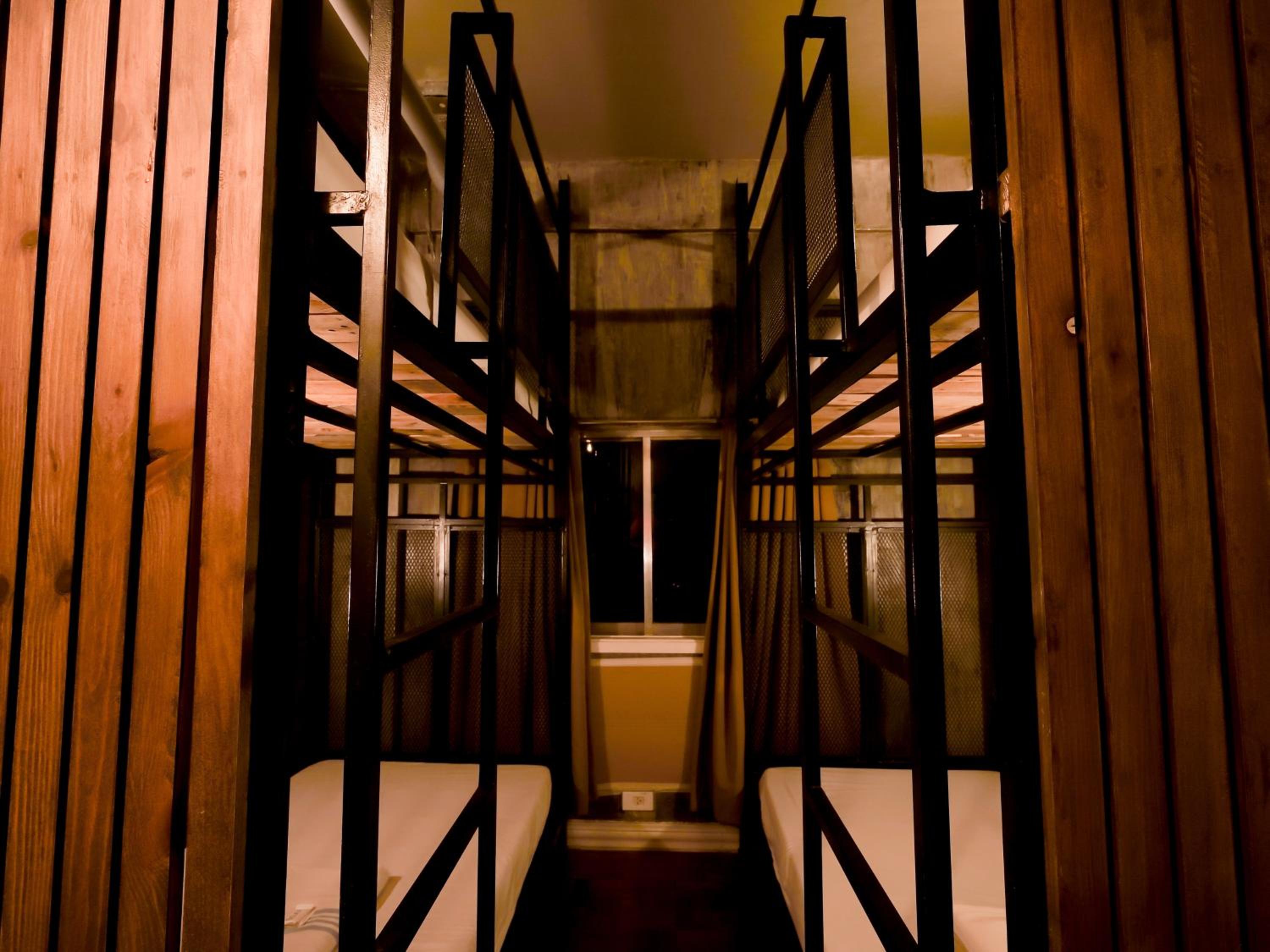 Single Bed in 10-Bed Dormitory Room