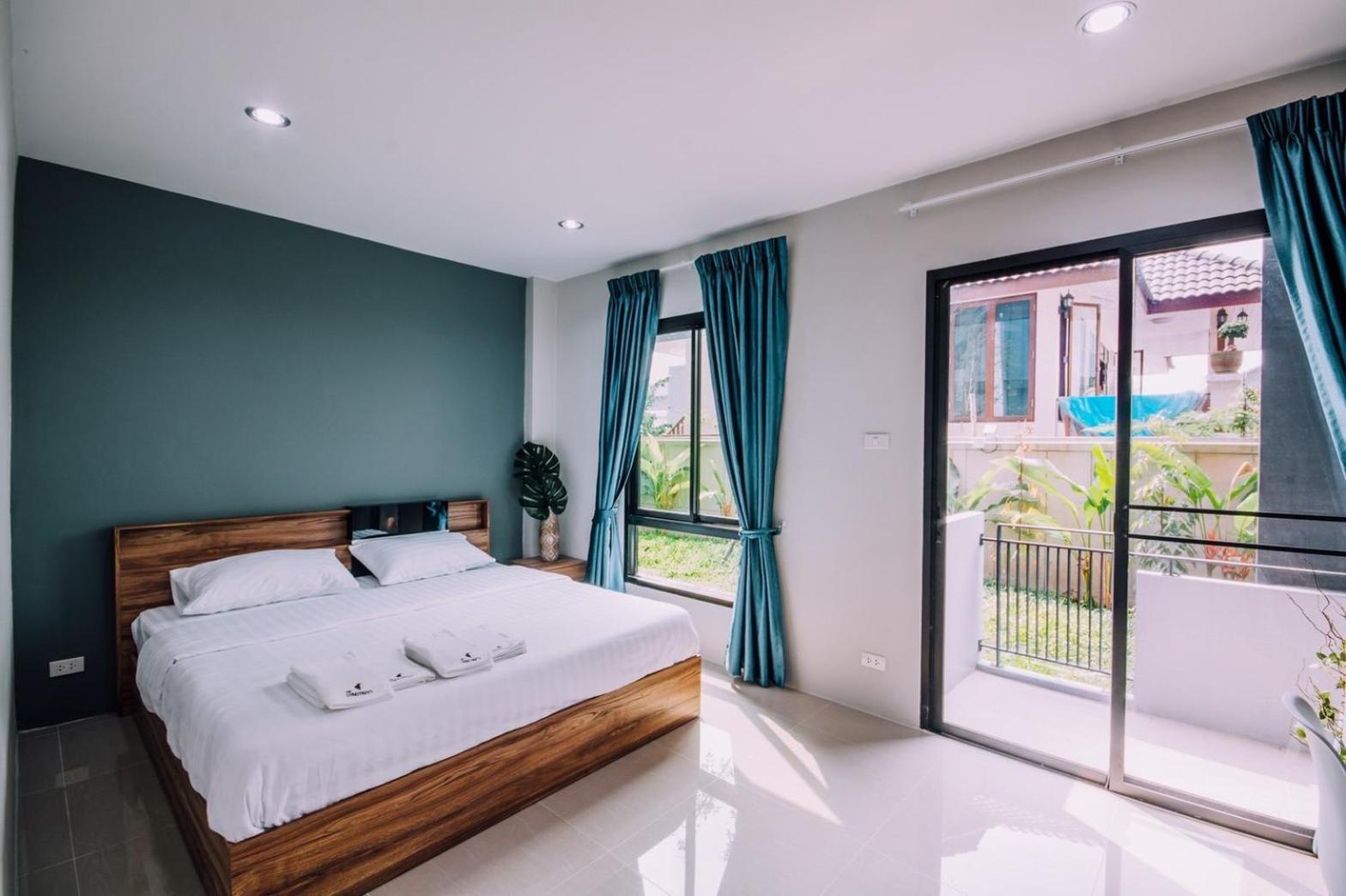 Budget Double Room photo 2
