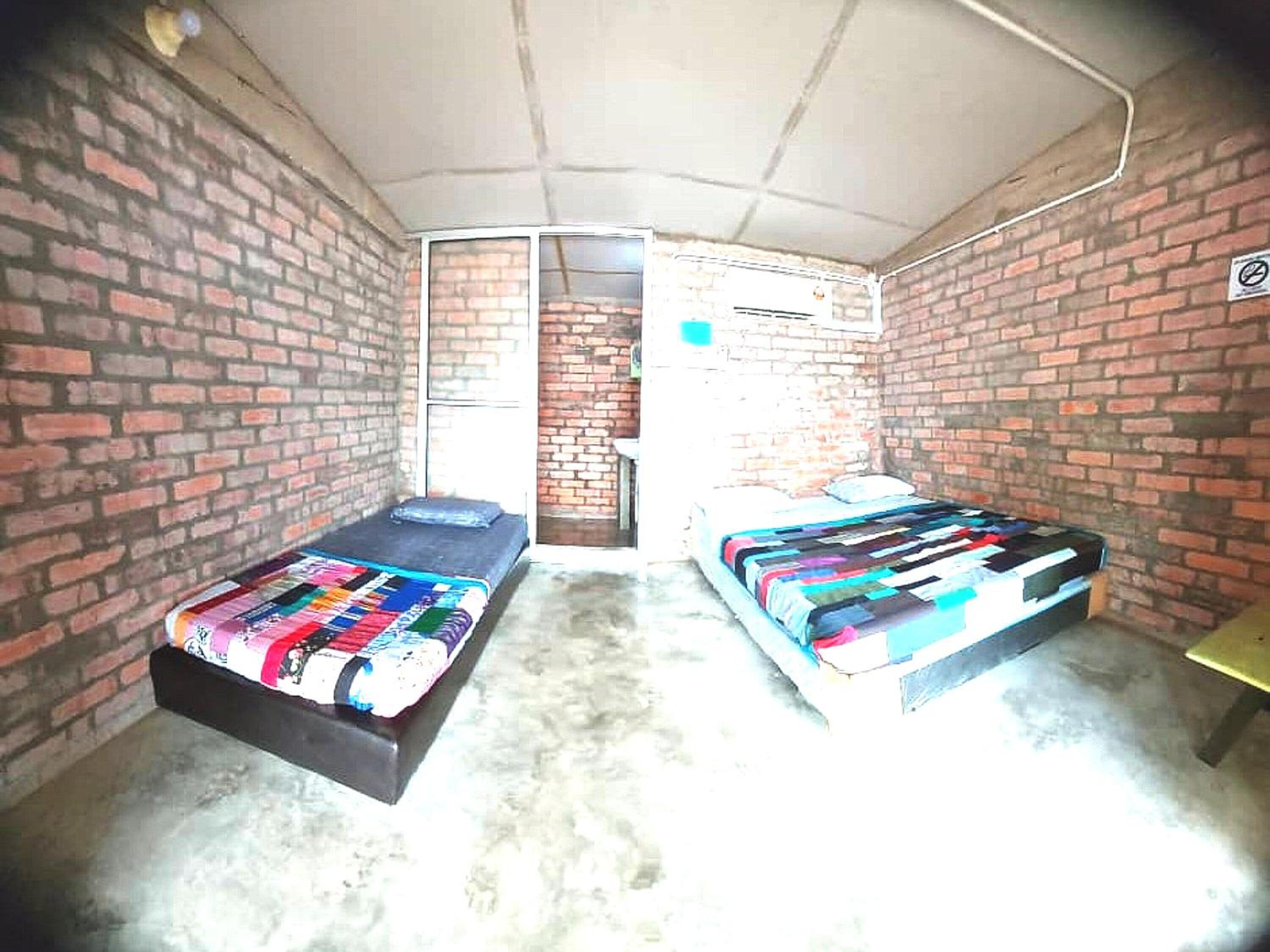 Triple Room with Private Bathroom photo 3