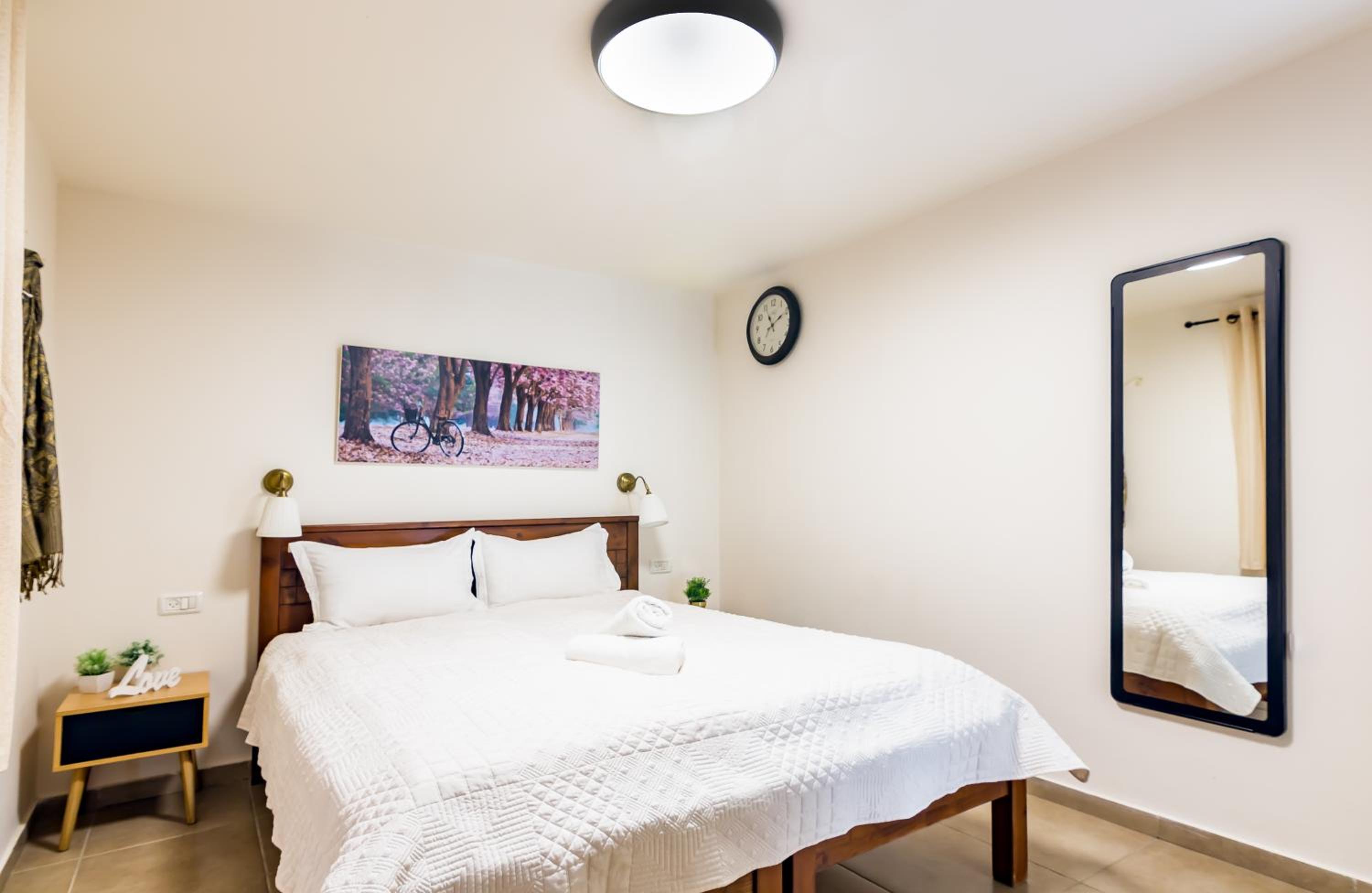 One-Bedroom Suite - Photo 15