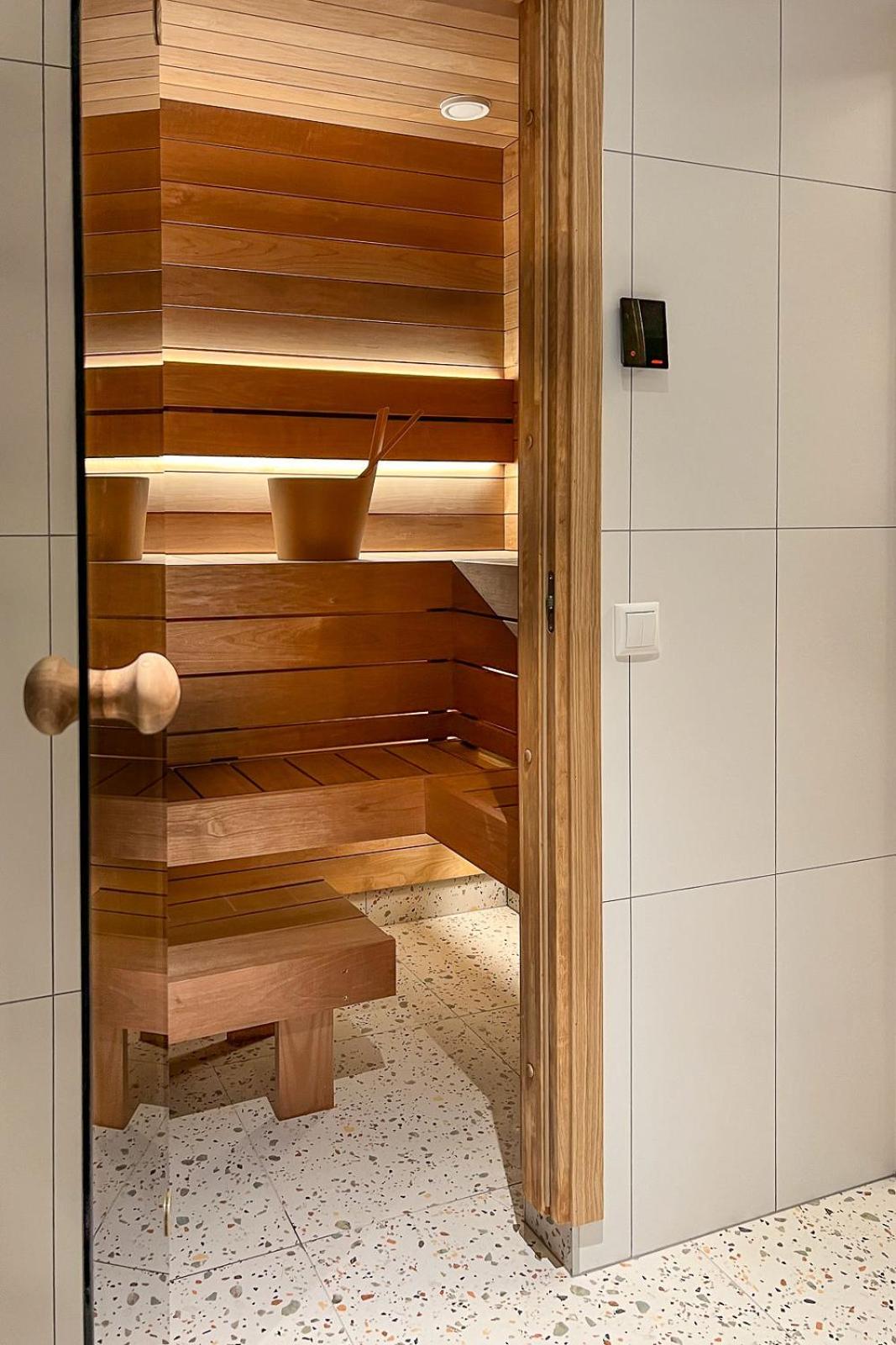 Apartment with Sauna - Photo 9