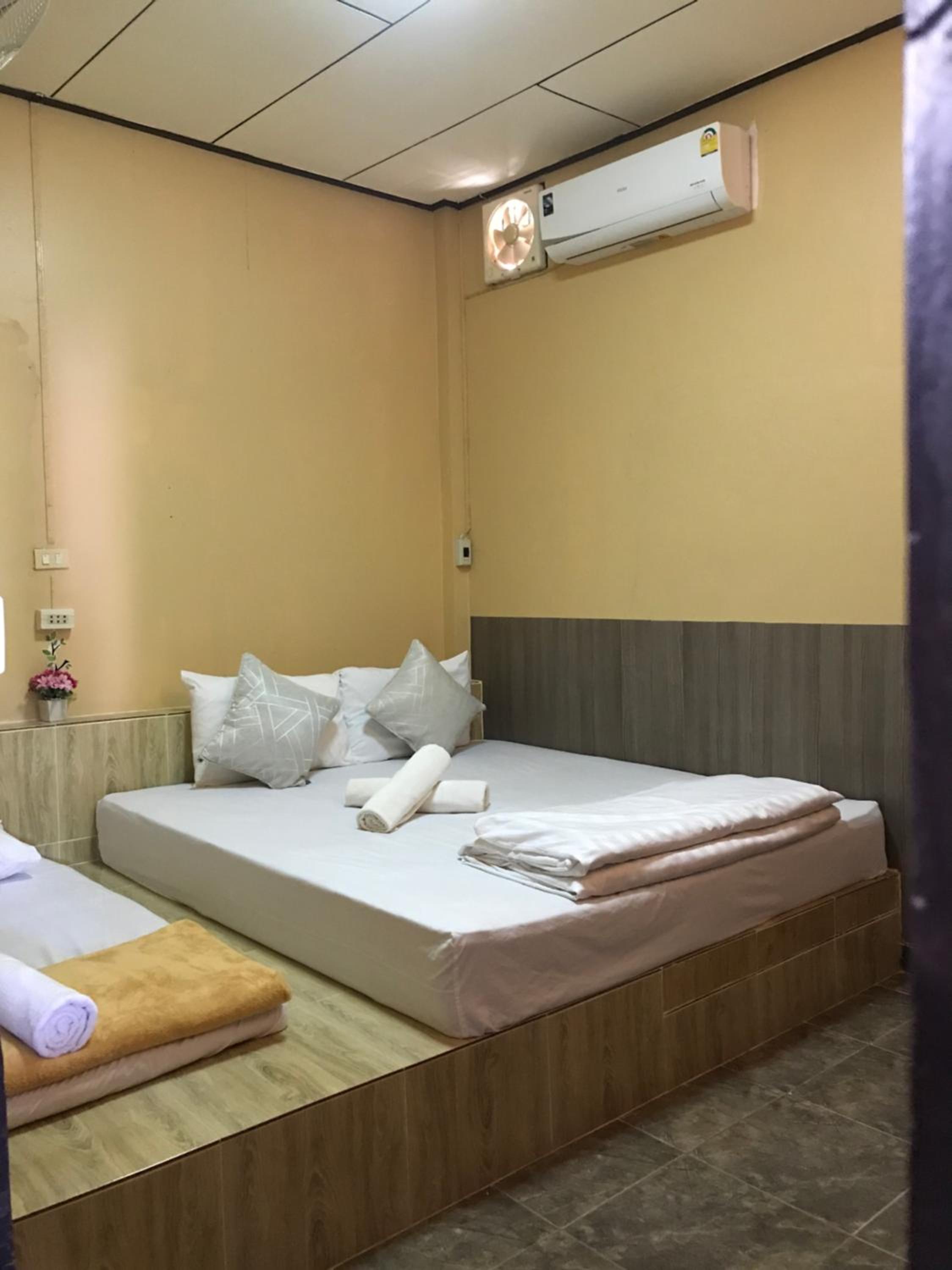 Single Room photo 1