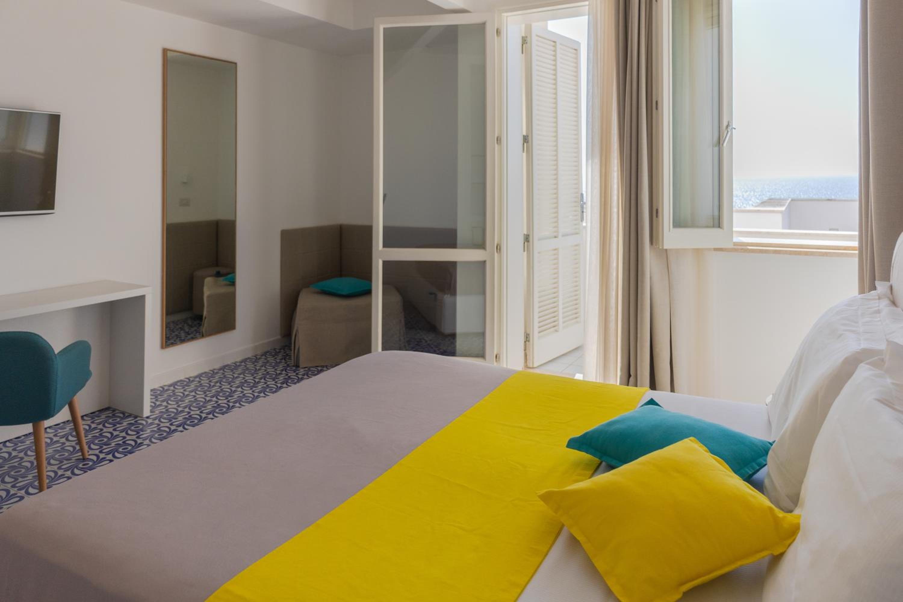 Superior Triple Room with Sea View
