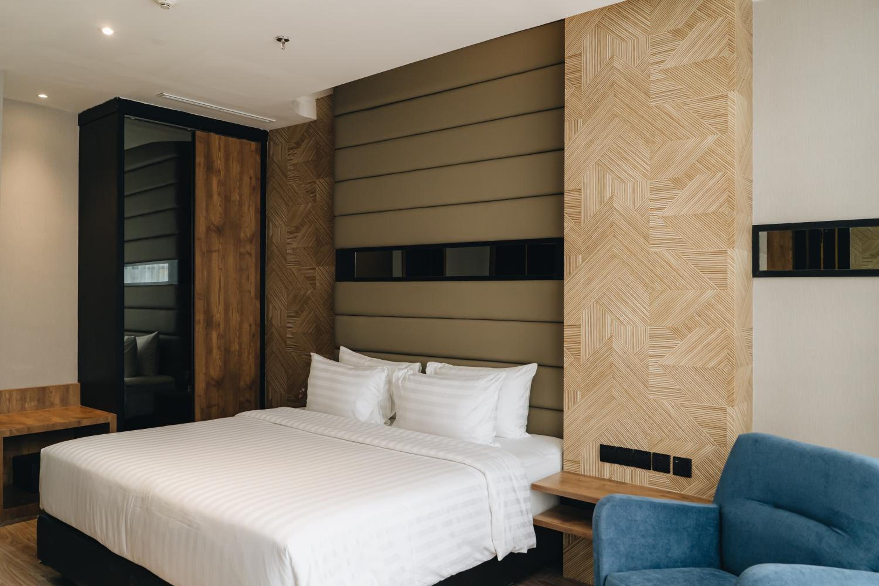 Executive Suite photo 2