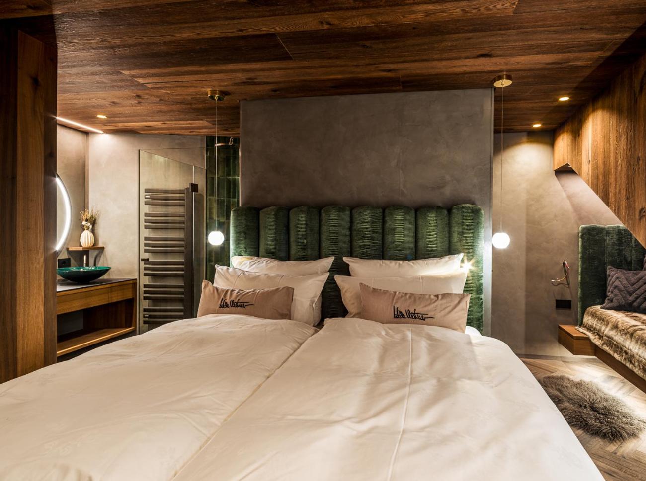 Three-Bedroom Chalet photo 1