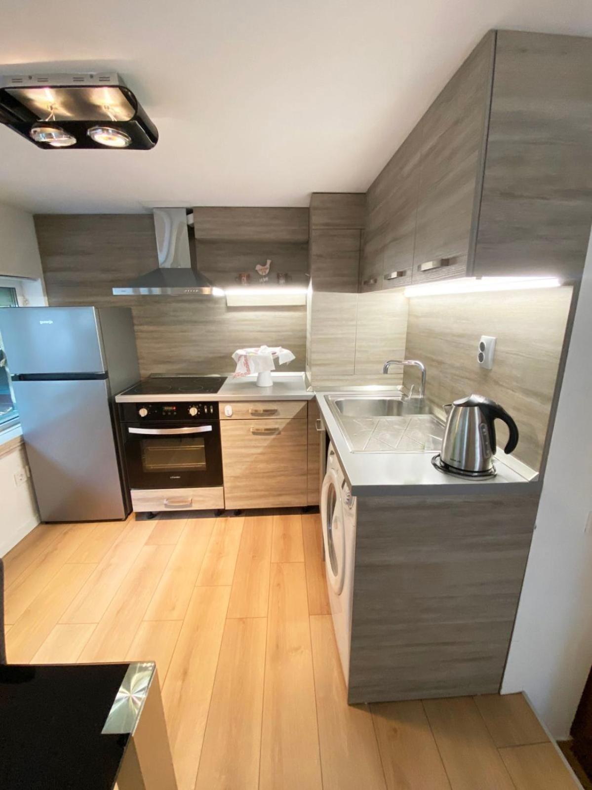 One-Bedroom Apartment - Photo 6