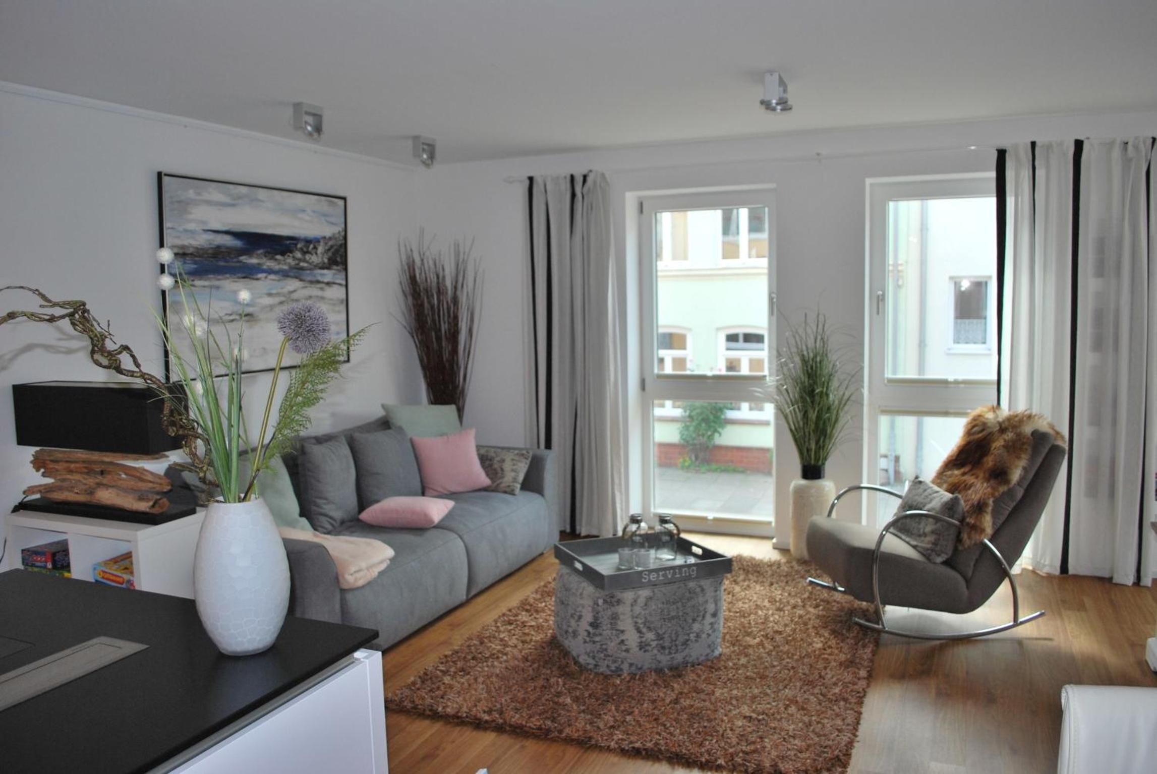 Apartment photo 1
