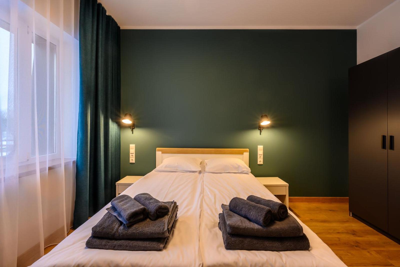 One-Bedroom Apartment - Photo 3