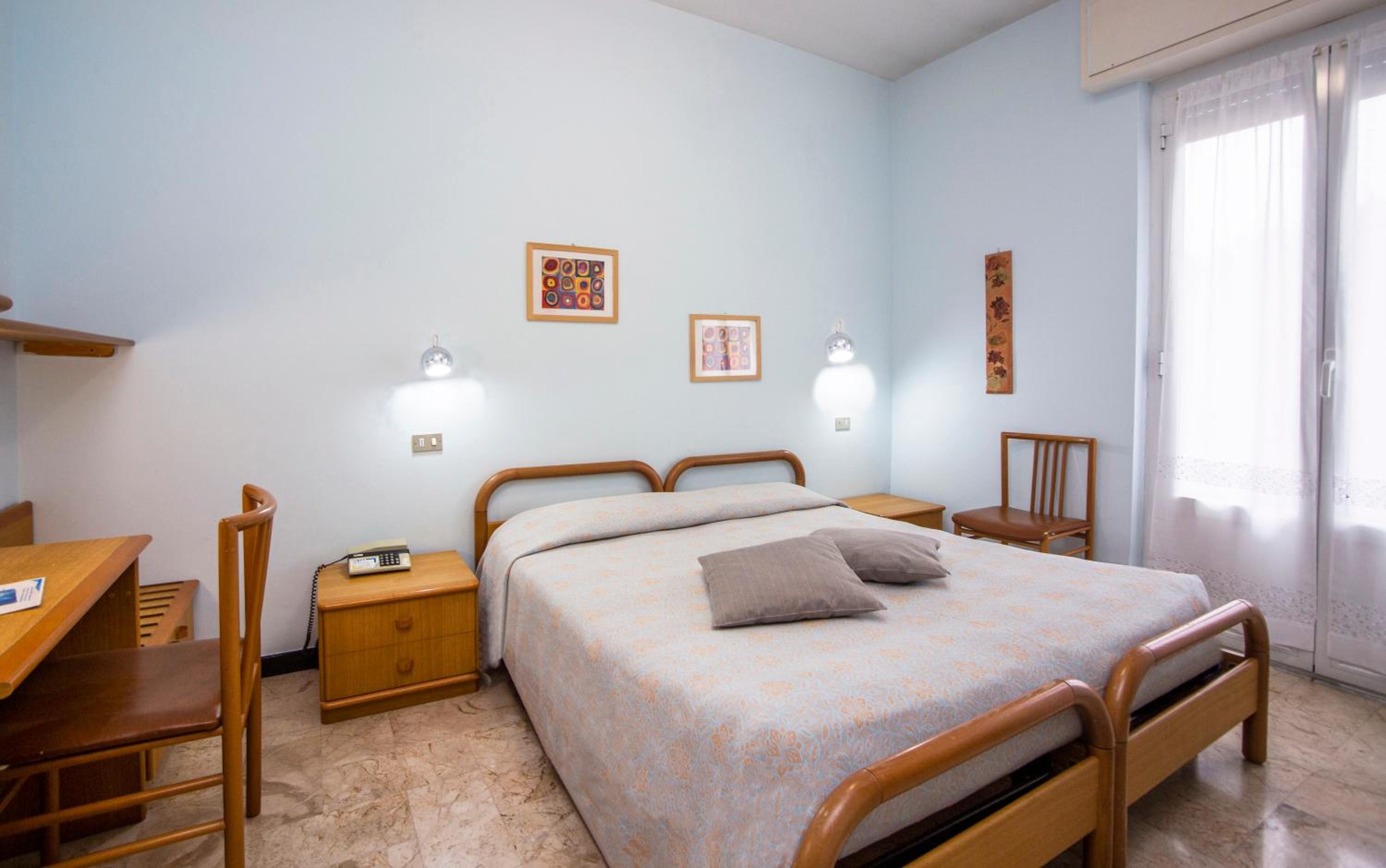 Standard Double Room - Photo 1