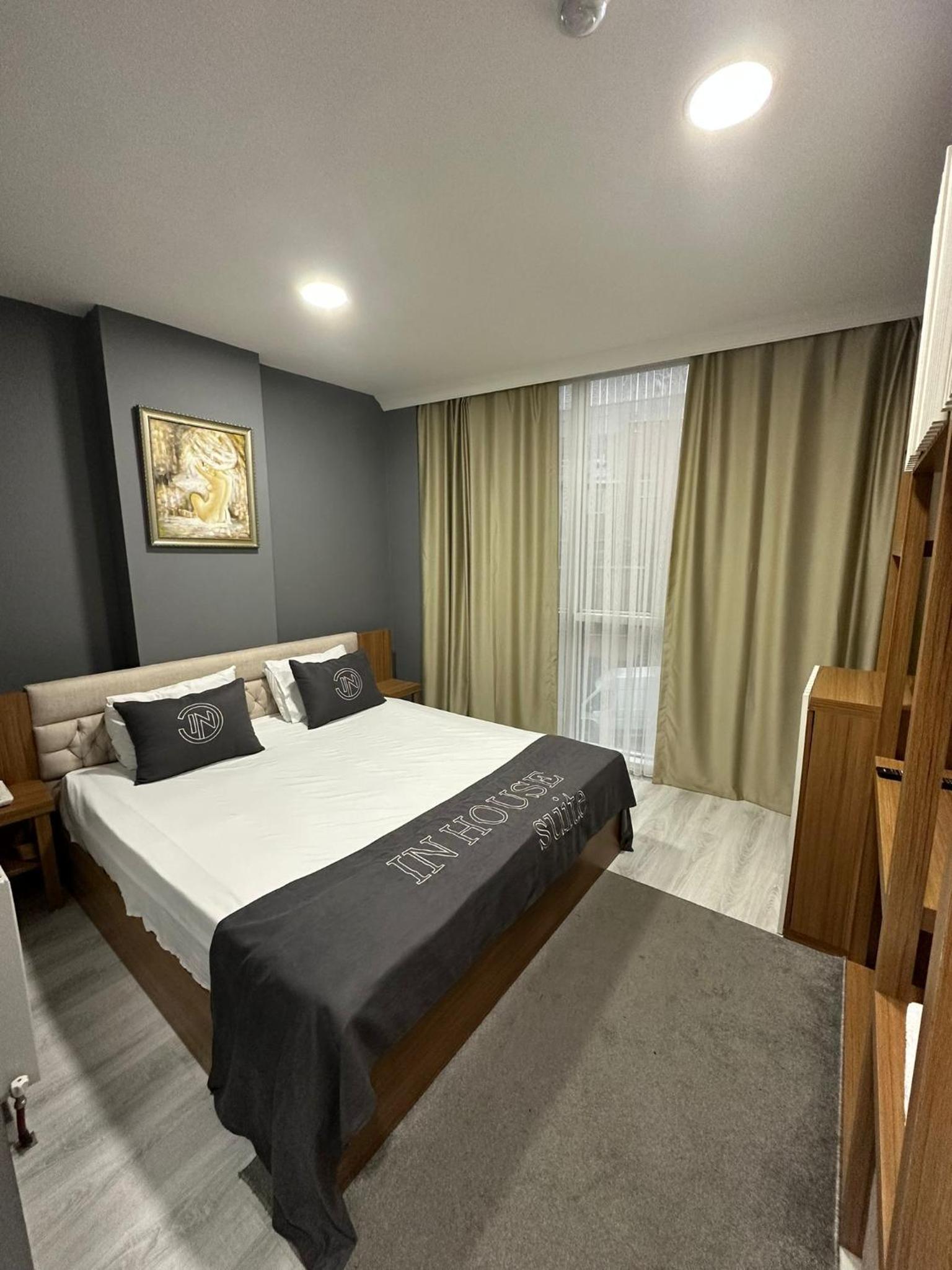 Standard Double Room photo 2