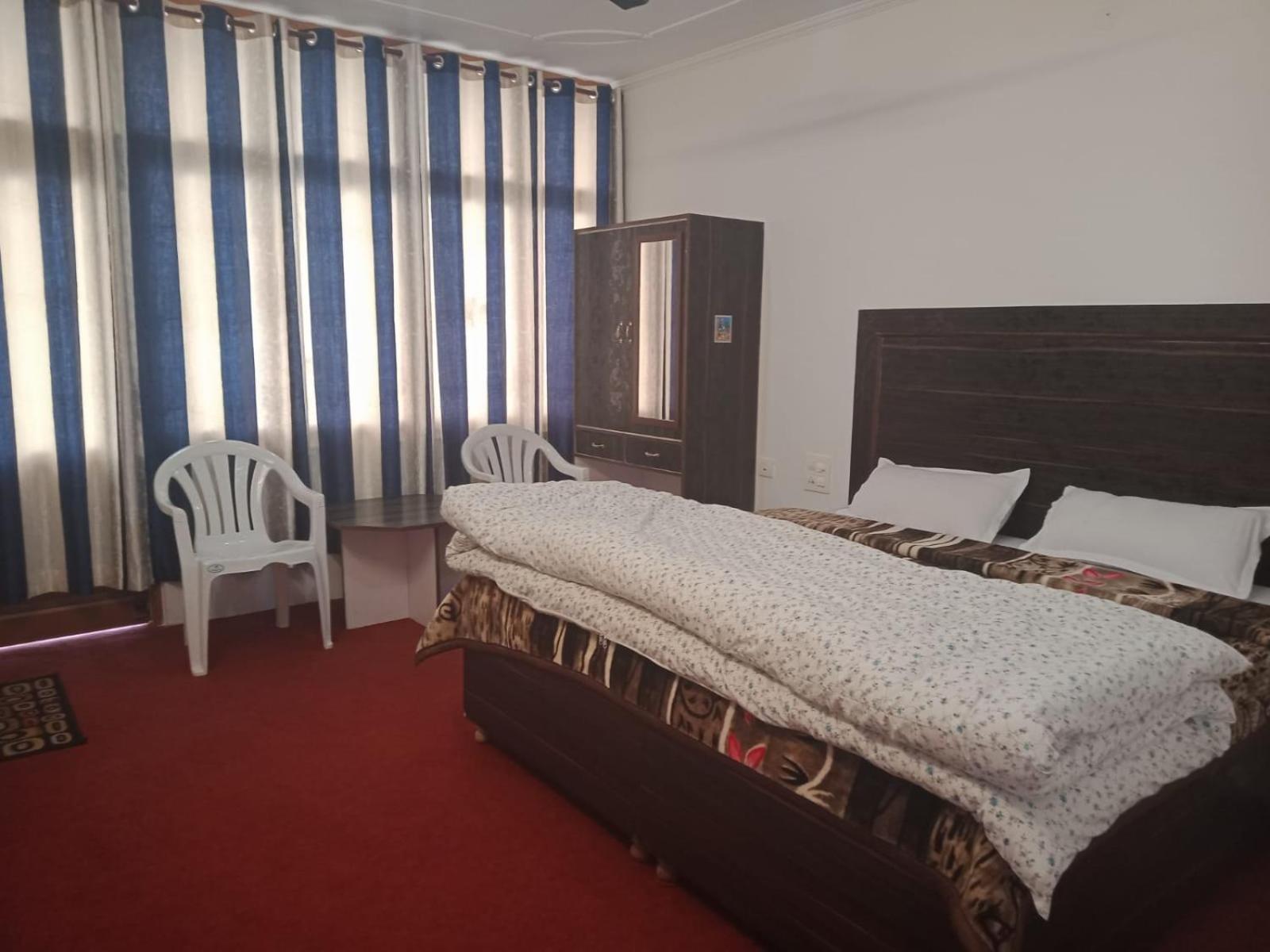 Deluxe Room - Photo 5
