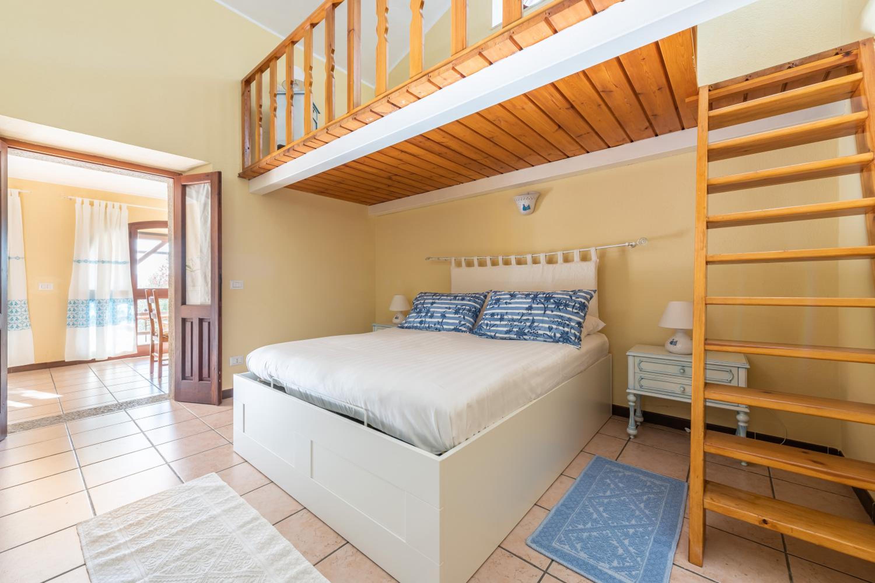Two-Bedroom House photo 3