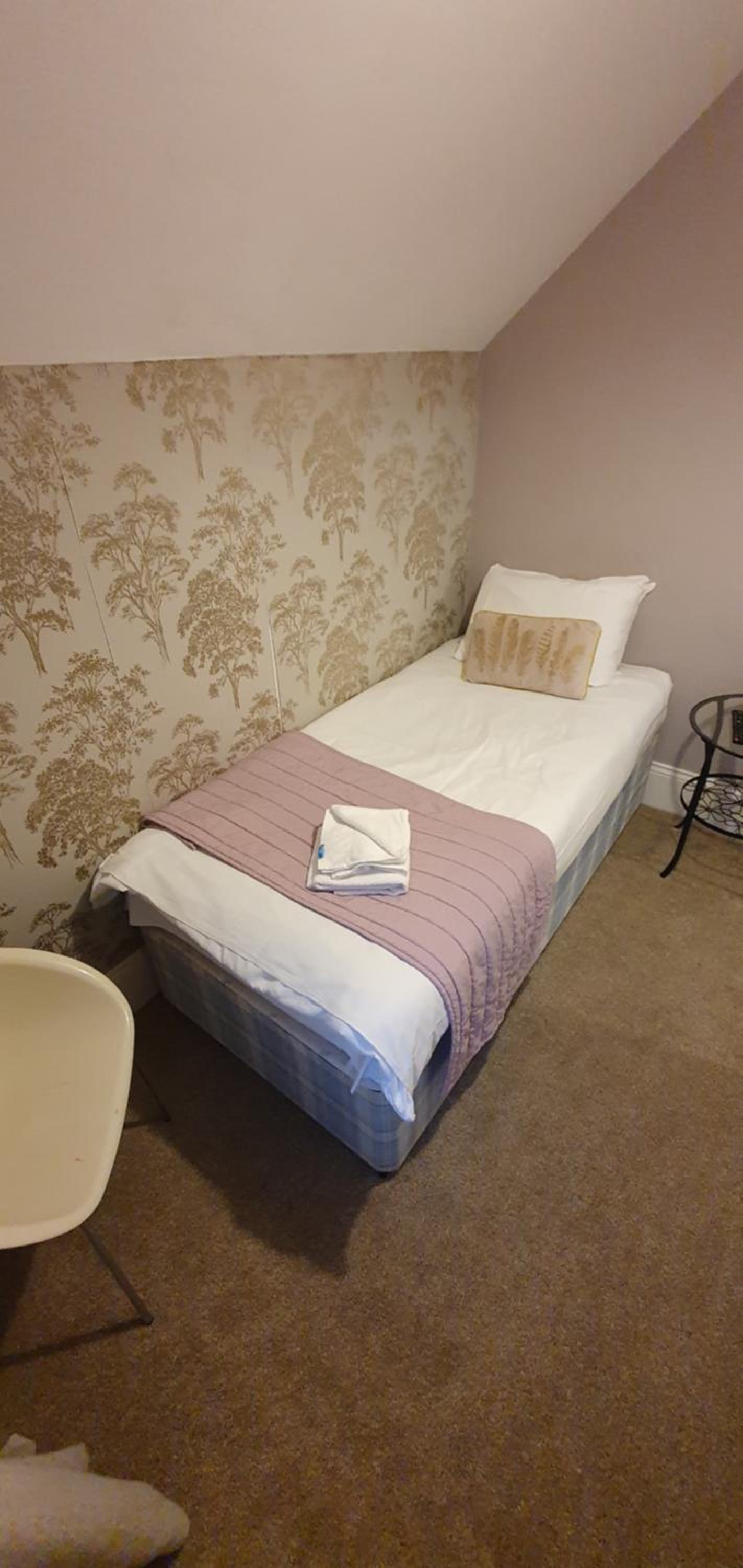 Deluxe Family Suite - Photo 6