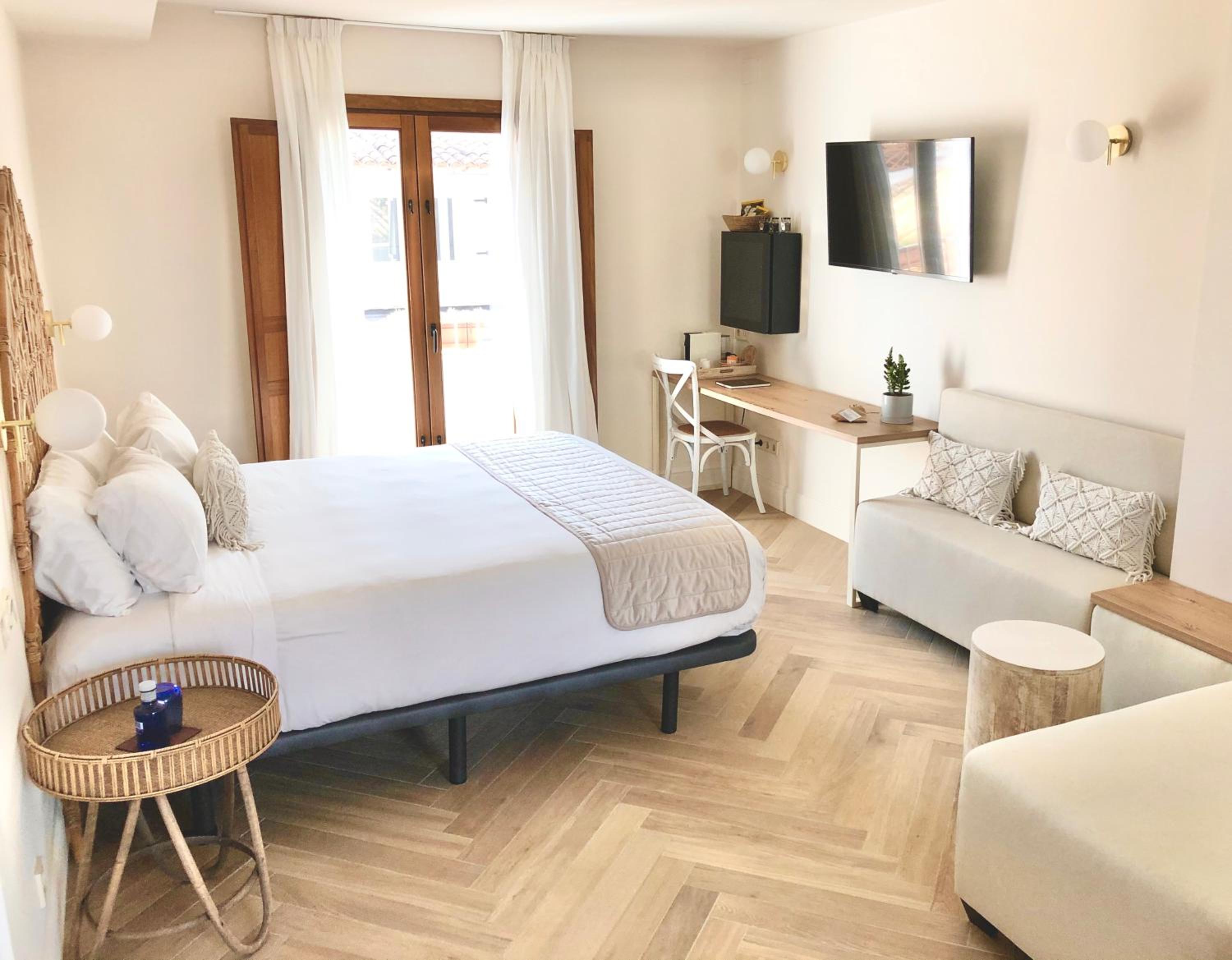 Suite with Terrace photo 2