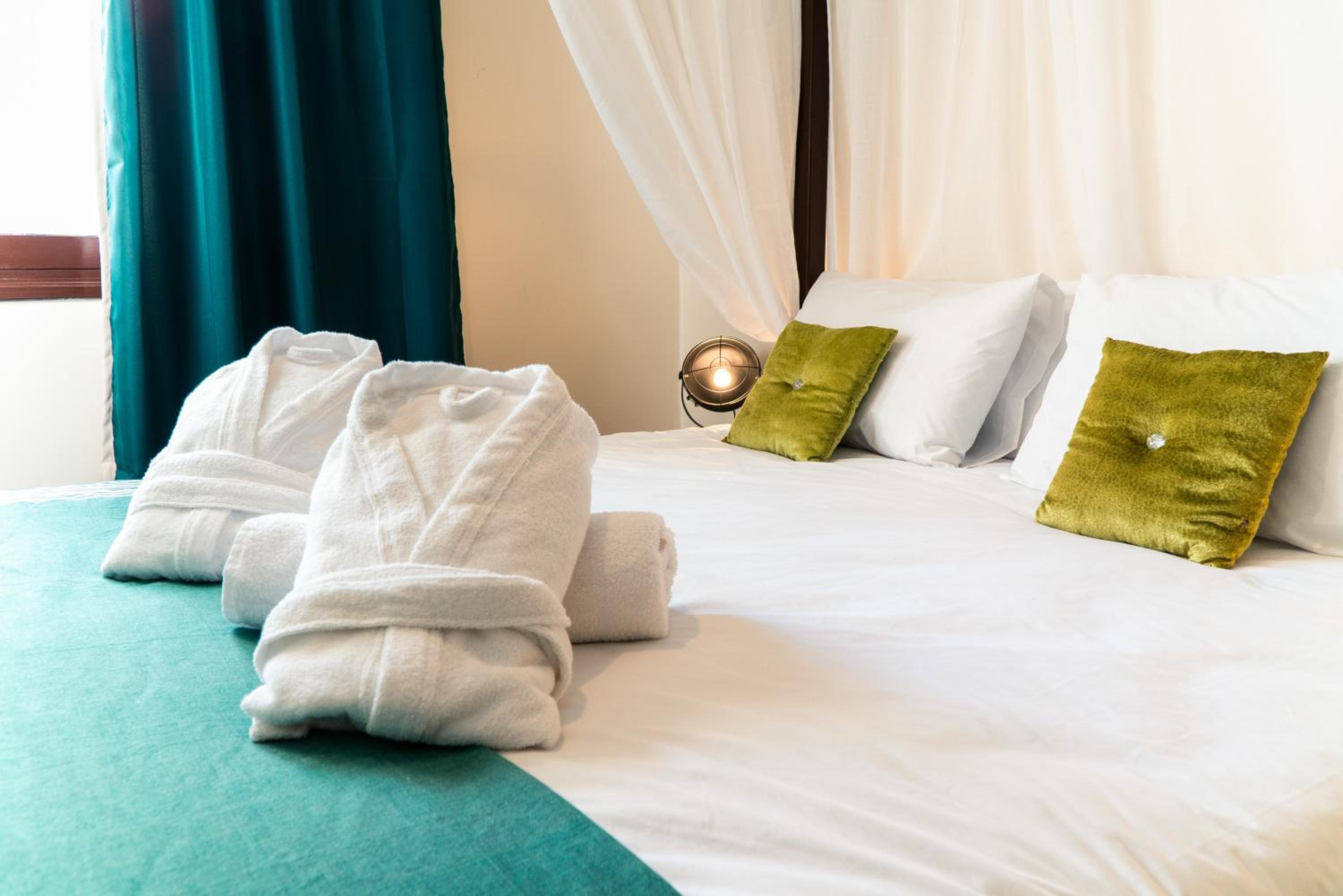 Deluxe Double or Twin Room photo 1