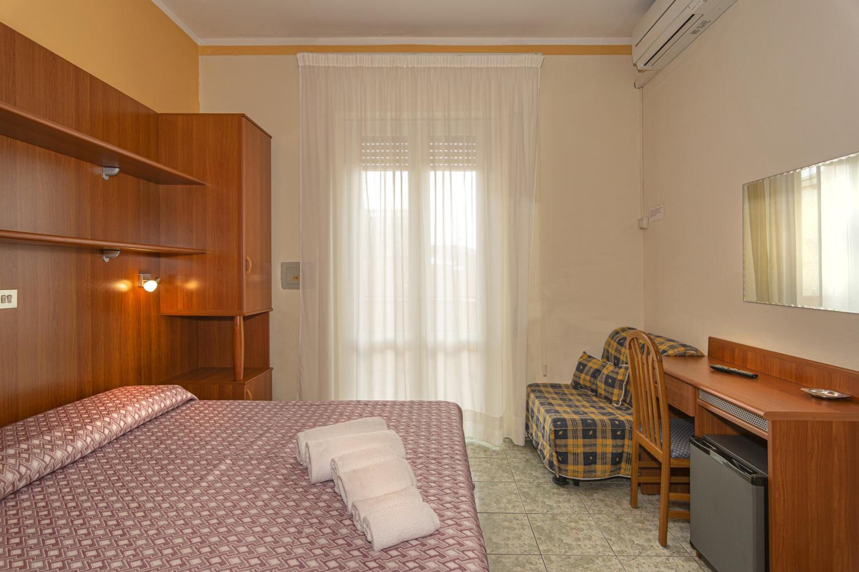 Double or Twin Room photo 1