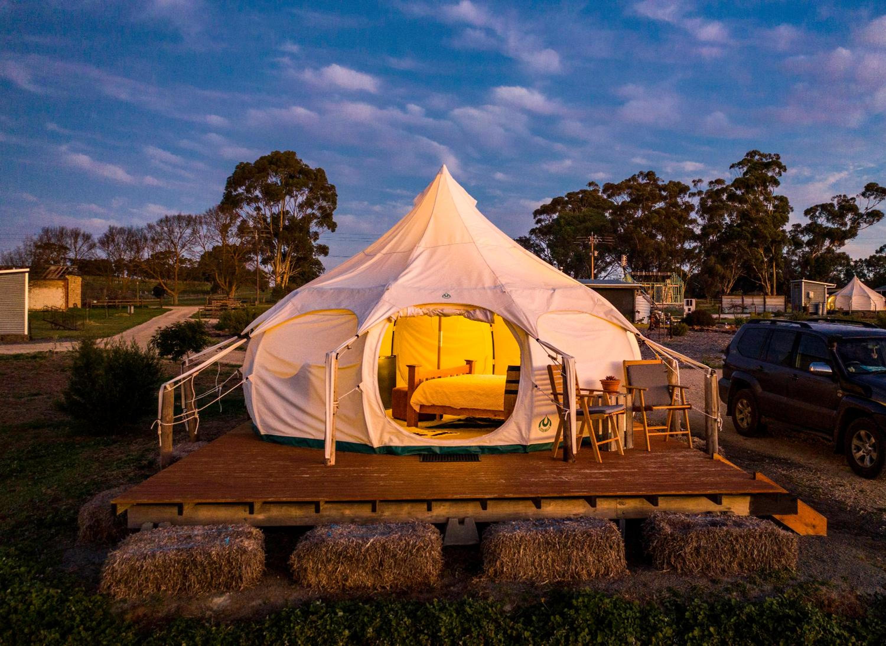 Tent - 1 - Photo 5
