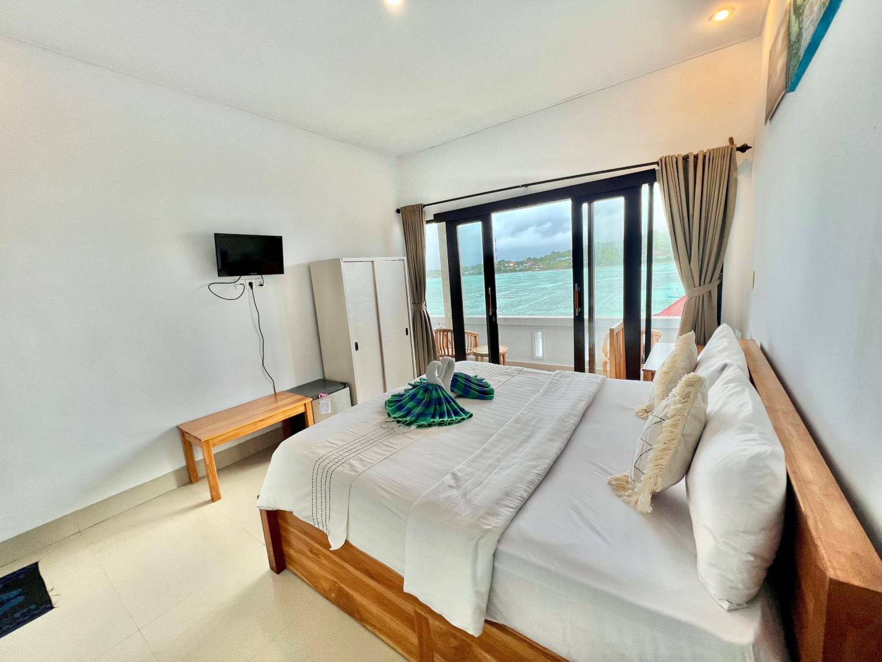 Superior Double Room with Sea View - Photo 20