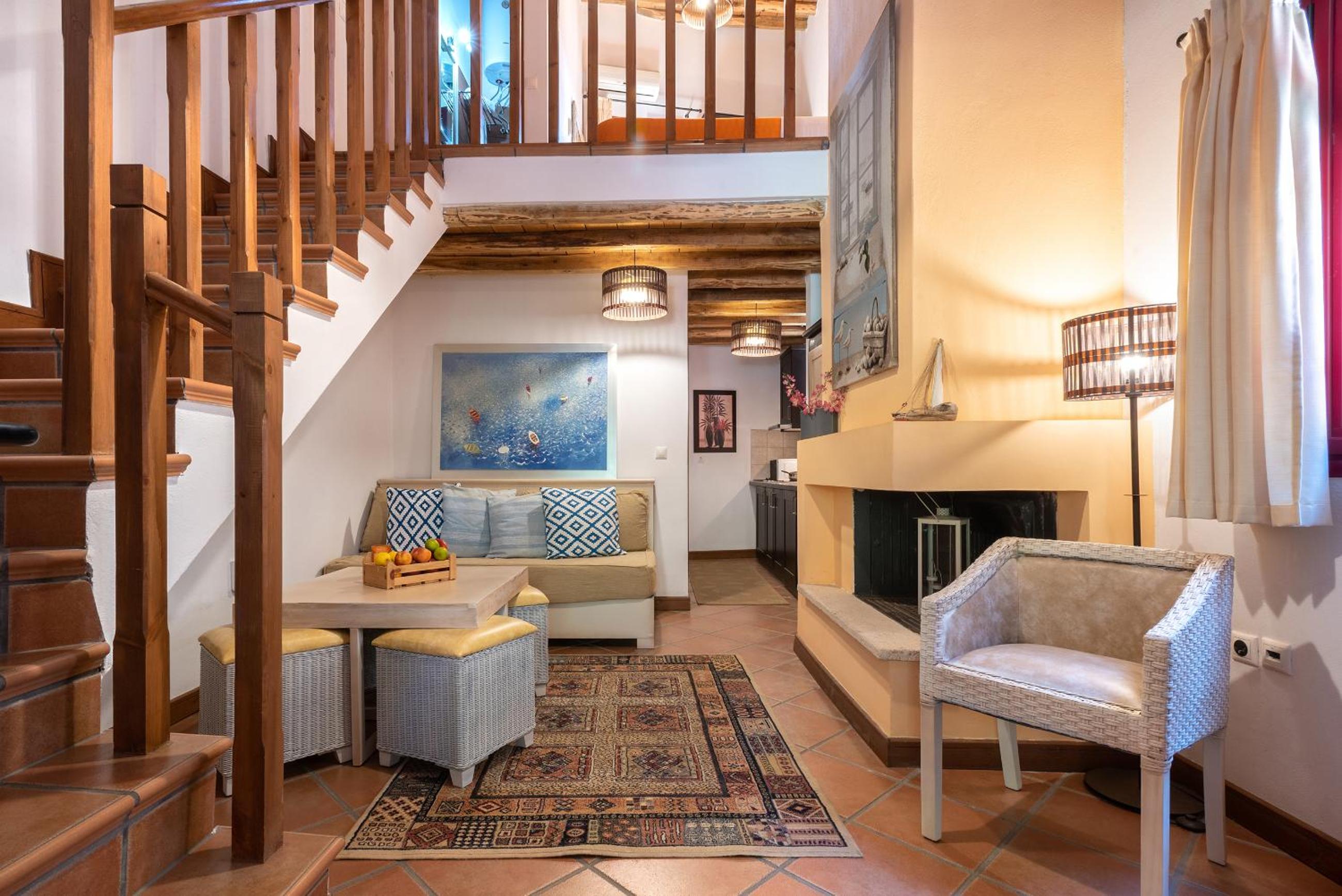 One Bedroom Residence (Split Level) photo 2