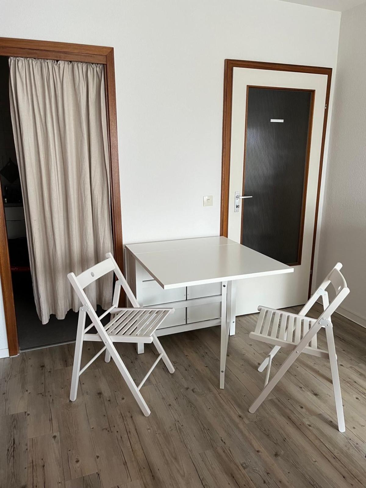 Apartment with Balcony photo 2