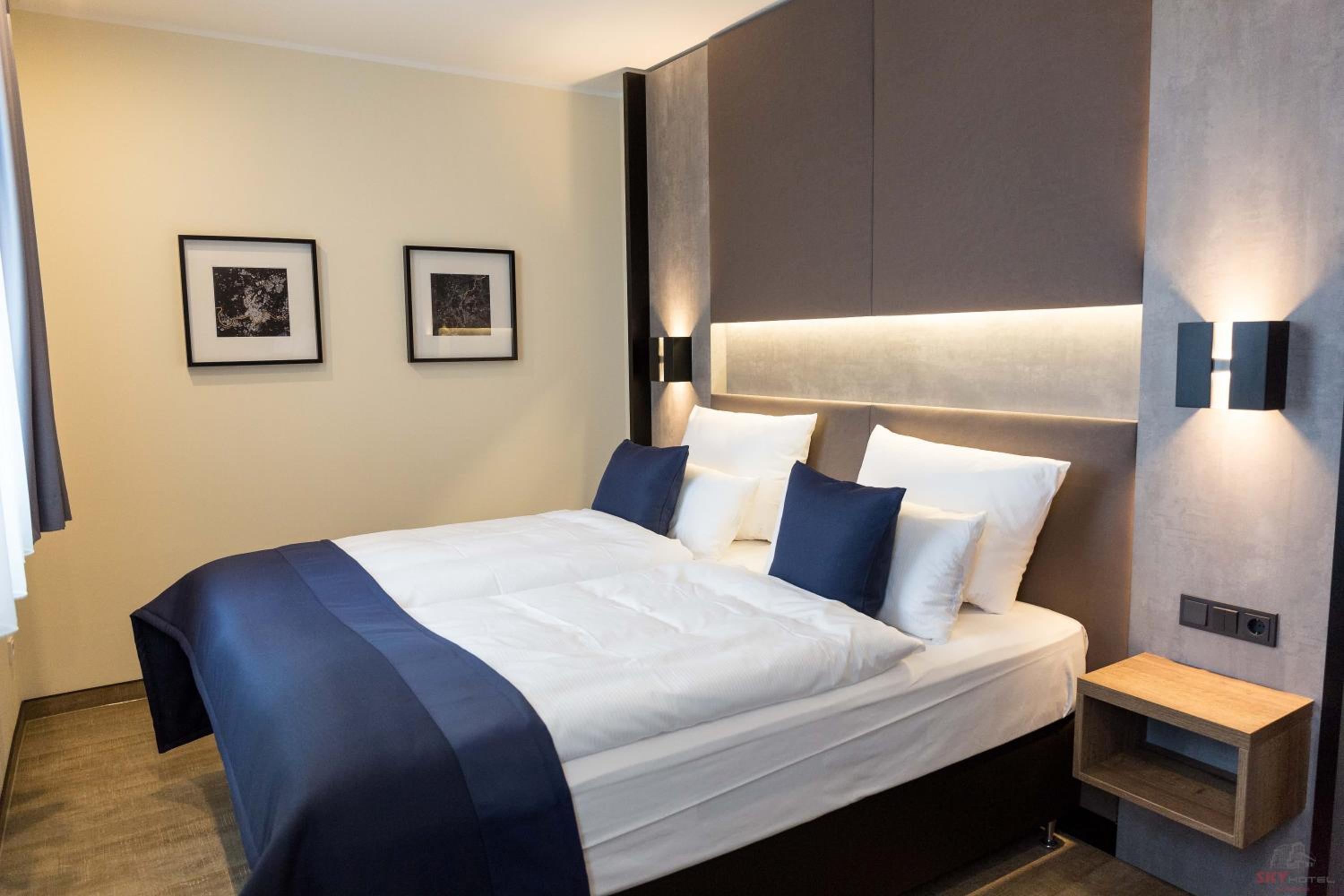 Deluxe Double Room photo 2