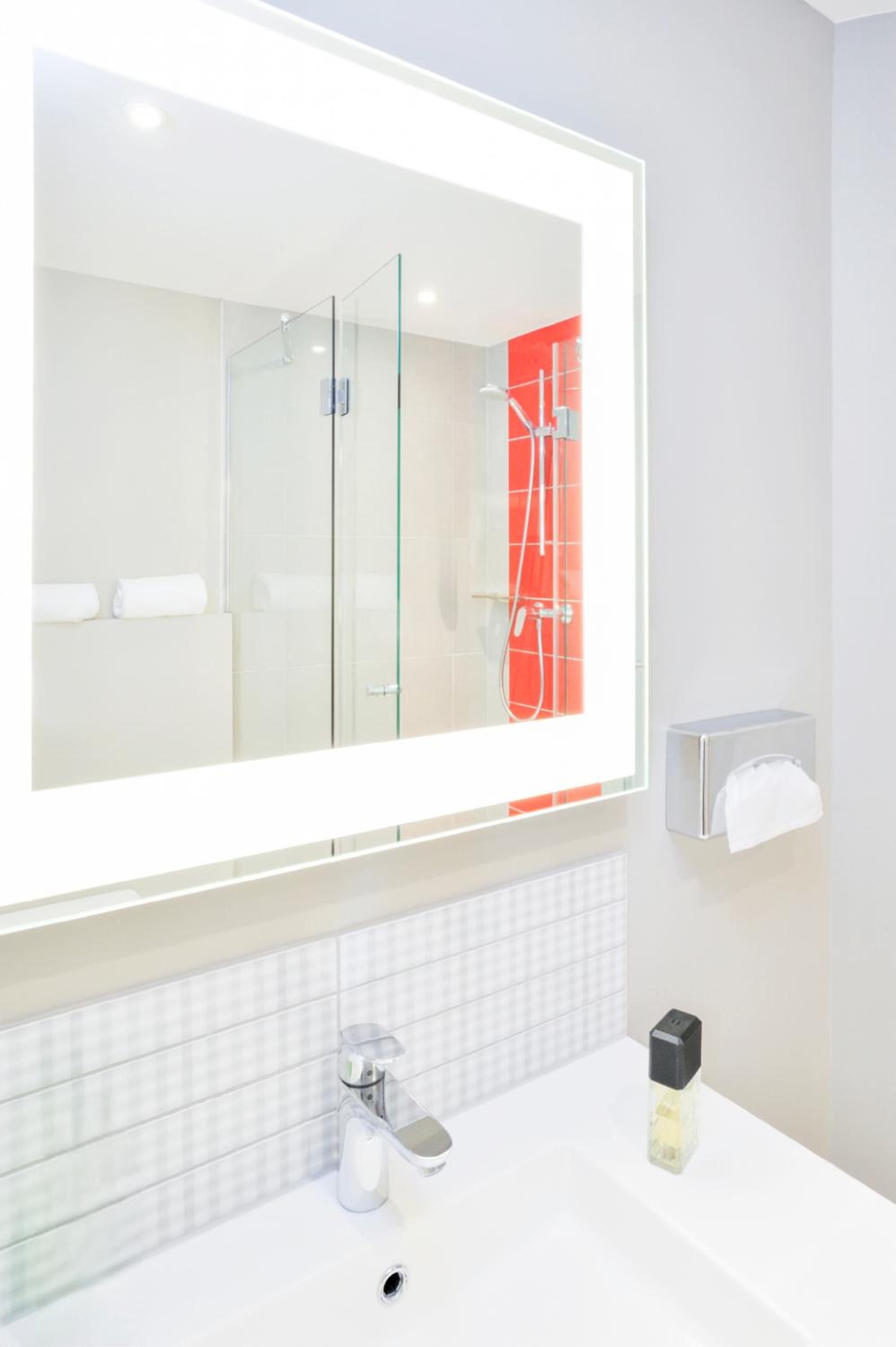 Standard Double Room - Photo 5